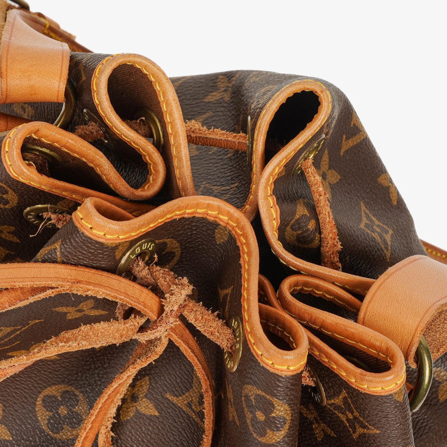 Louis Vuitton Noe Grande GM Monogram Canvas Shoulder Bag