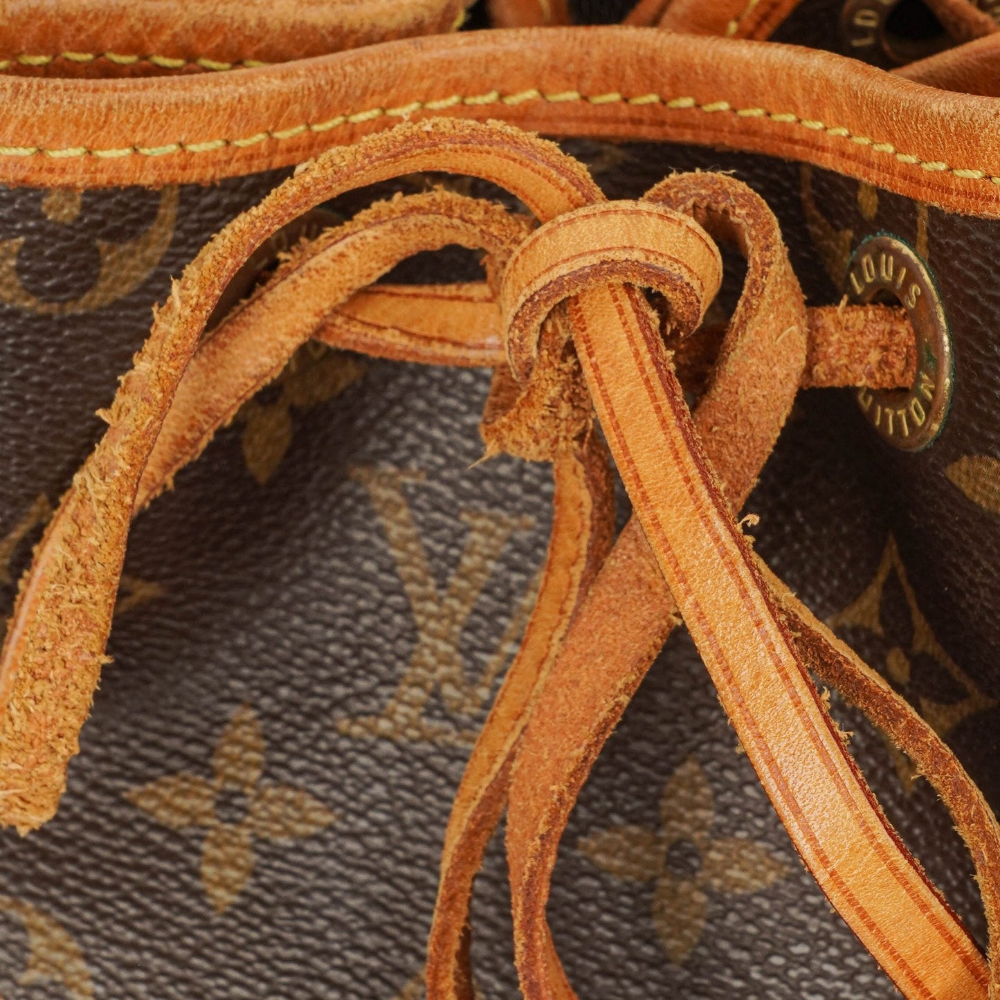 Louis Vuitton Noe Grande GM Monogram Canvas Shoulder Bag
