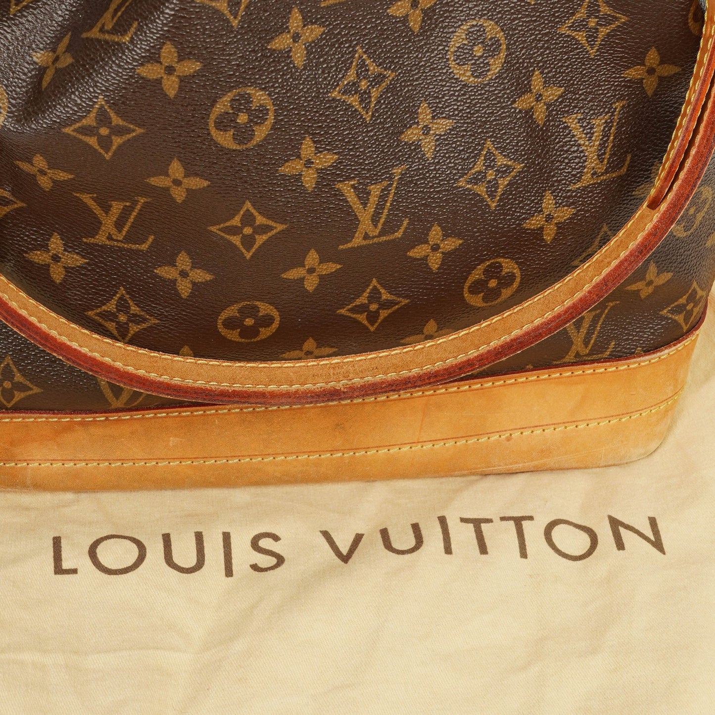 Louis Vuitton Noe Grande GM Monogram Canvas Shoulder Bag