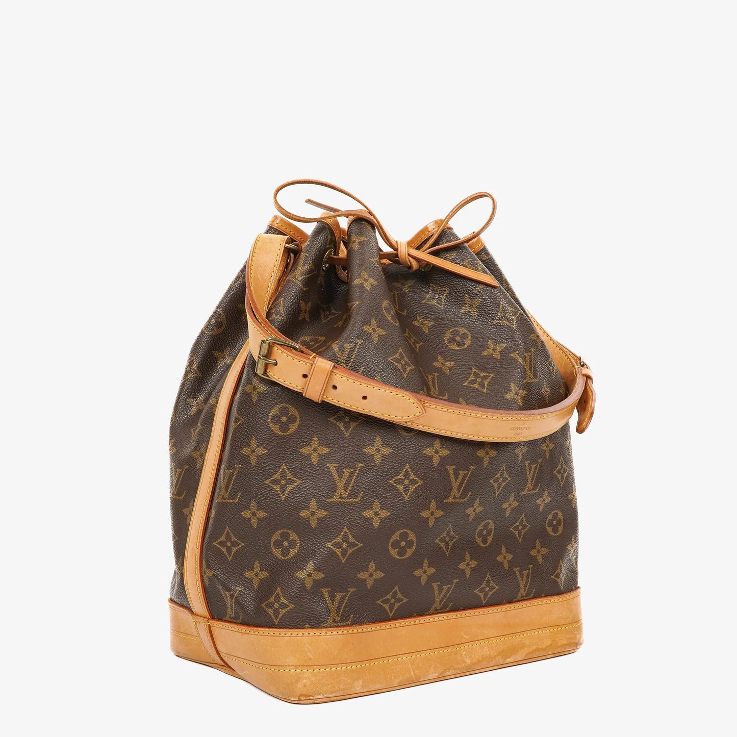 Louis Vuitton Noe Grande GM Monogram Canvas Shoulder Bag
