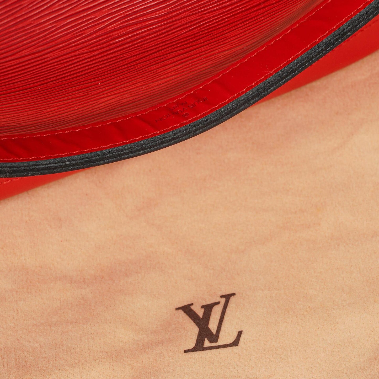 Louis Vuitton Noe Grande GM Red EPI Leather Shoulder Bag