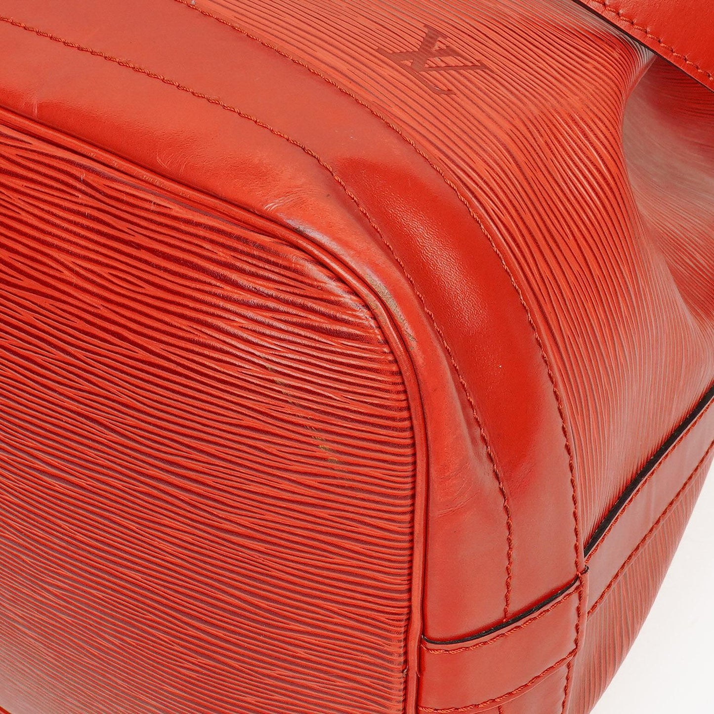 Louis Vuitton Noe Grande GM Red Epi Leather Shoulder Bag