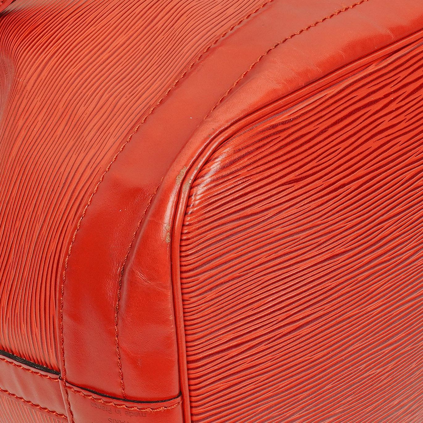 Louis Vuitton Noe Grande GM Red Epi Leather Shoulder Bag