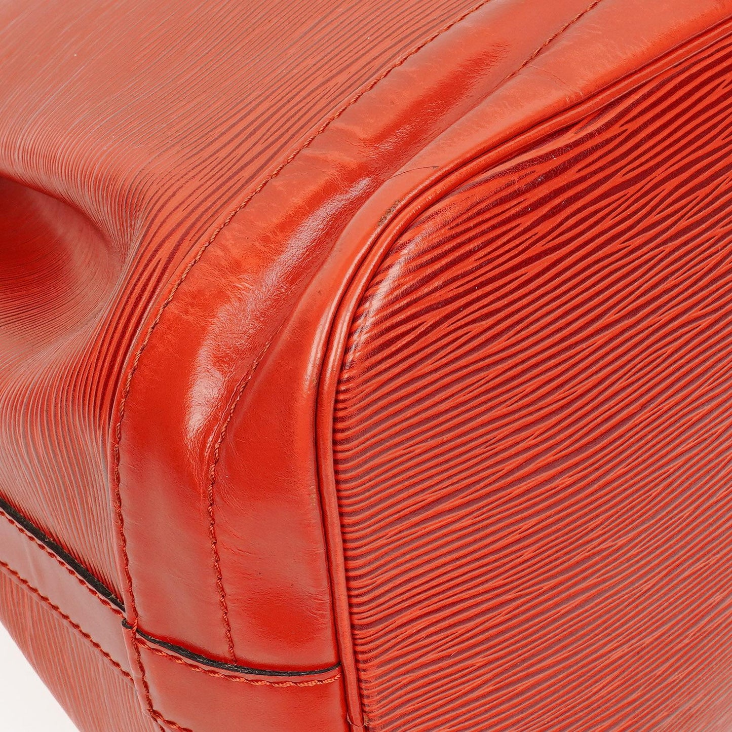 Louis Vuitton Noe Grande GM Red Epi Leather Shoulder Bag