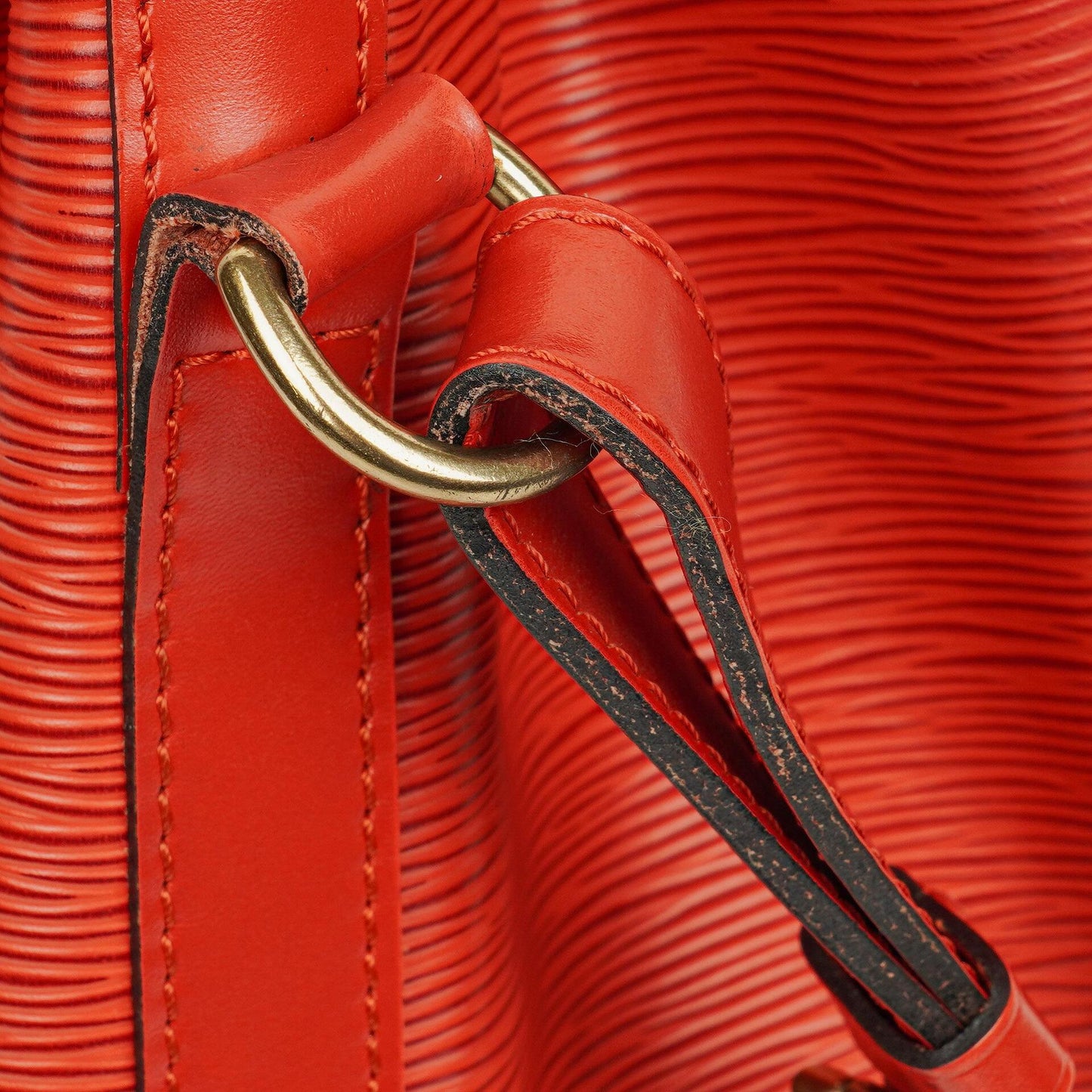 Louis Vuitton Noe Grande GM Red Epi Leather Shoulder Bag