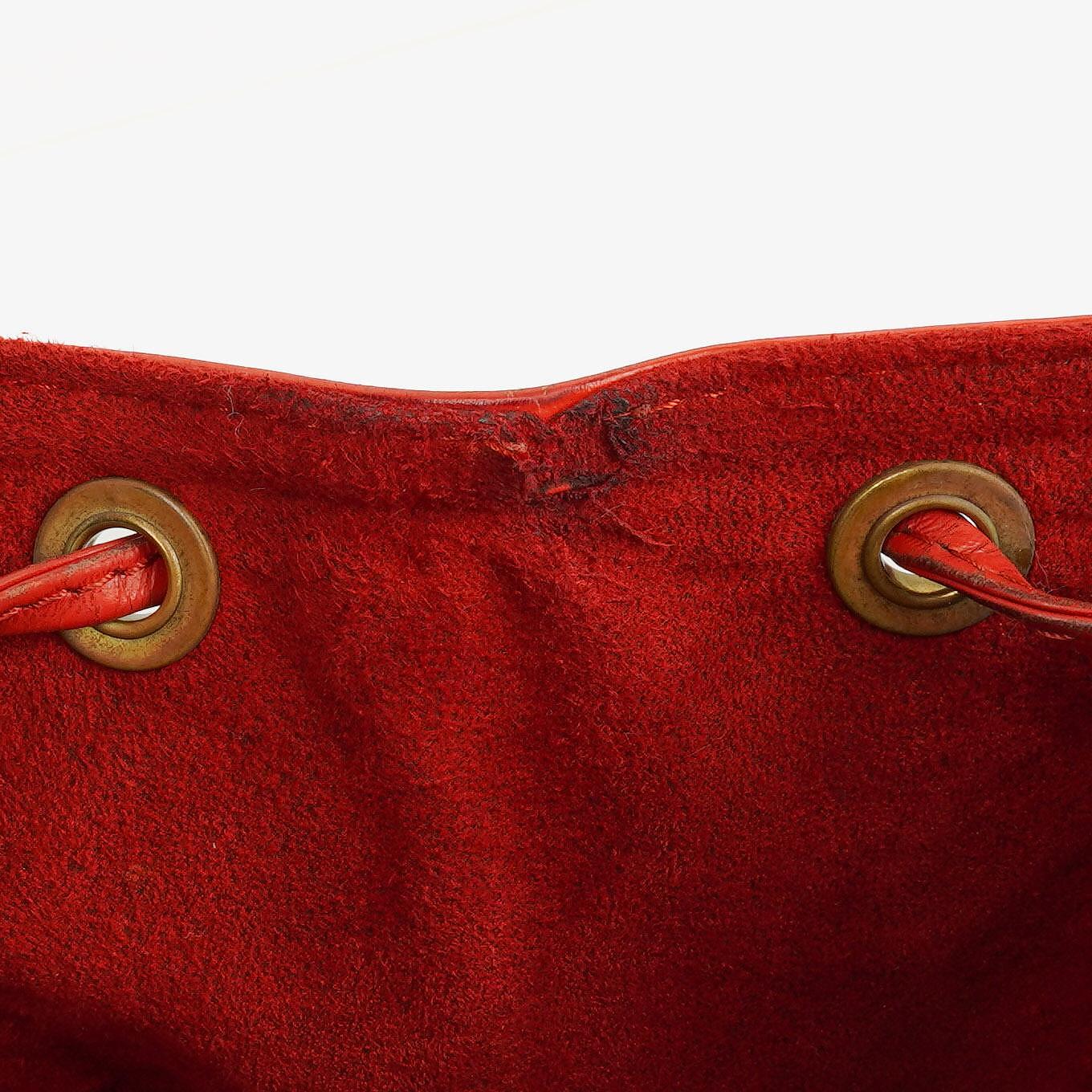 Louis Vuitton Noe Grande GM Red Epi Leather Shoulder Bag