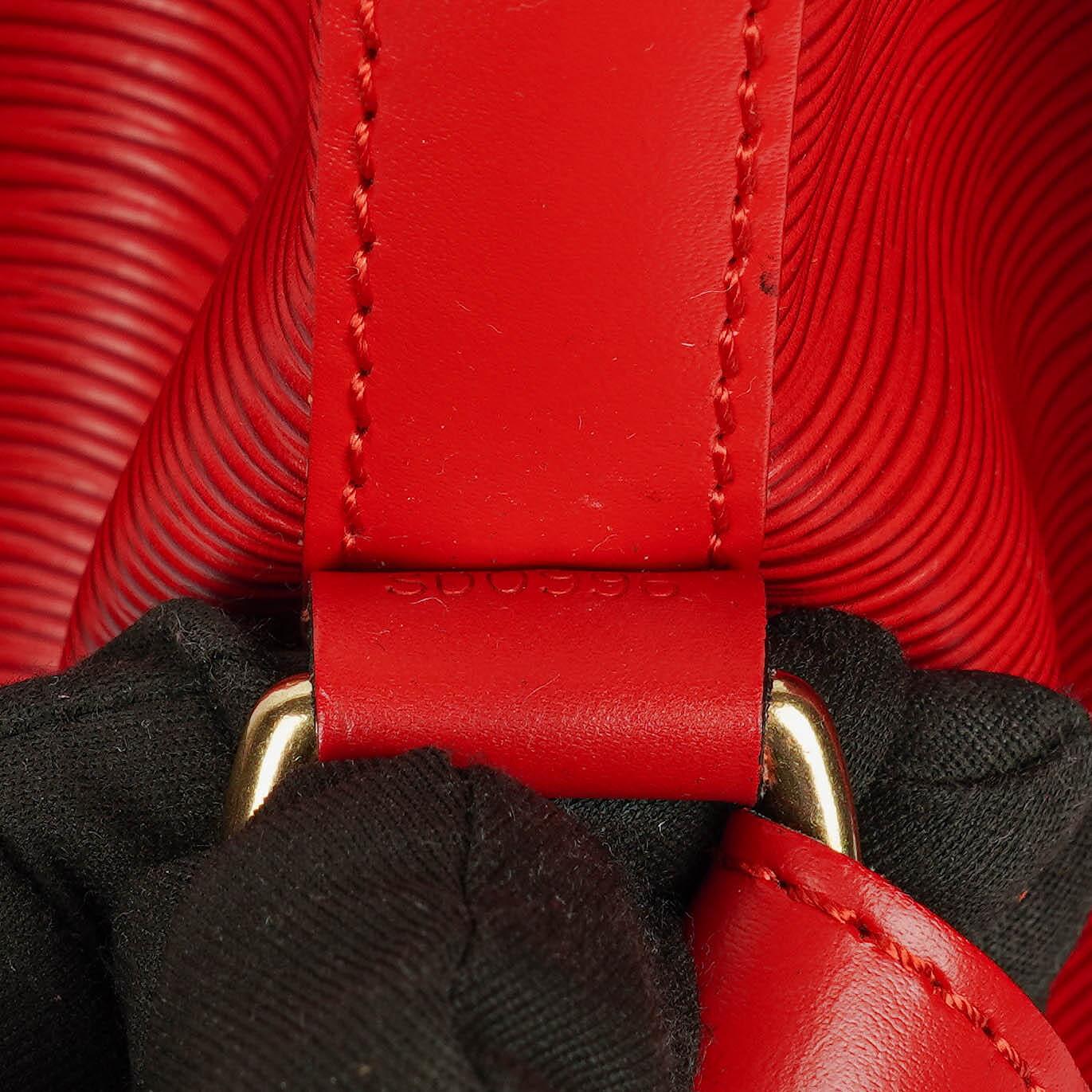 Louis Vuitton Noe Grande GM Red Epi Leather Shoulder Bag
