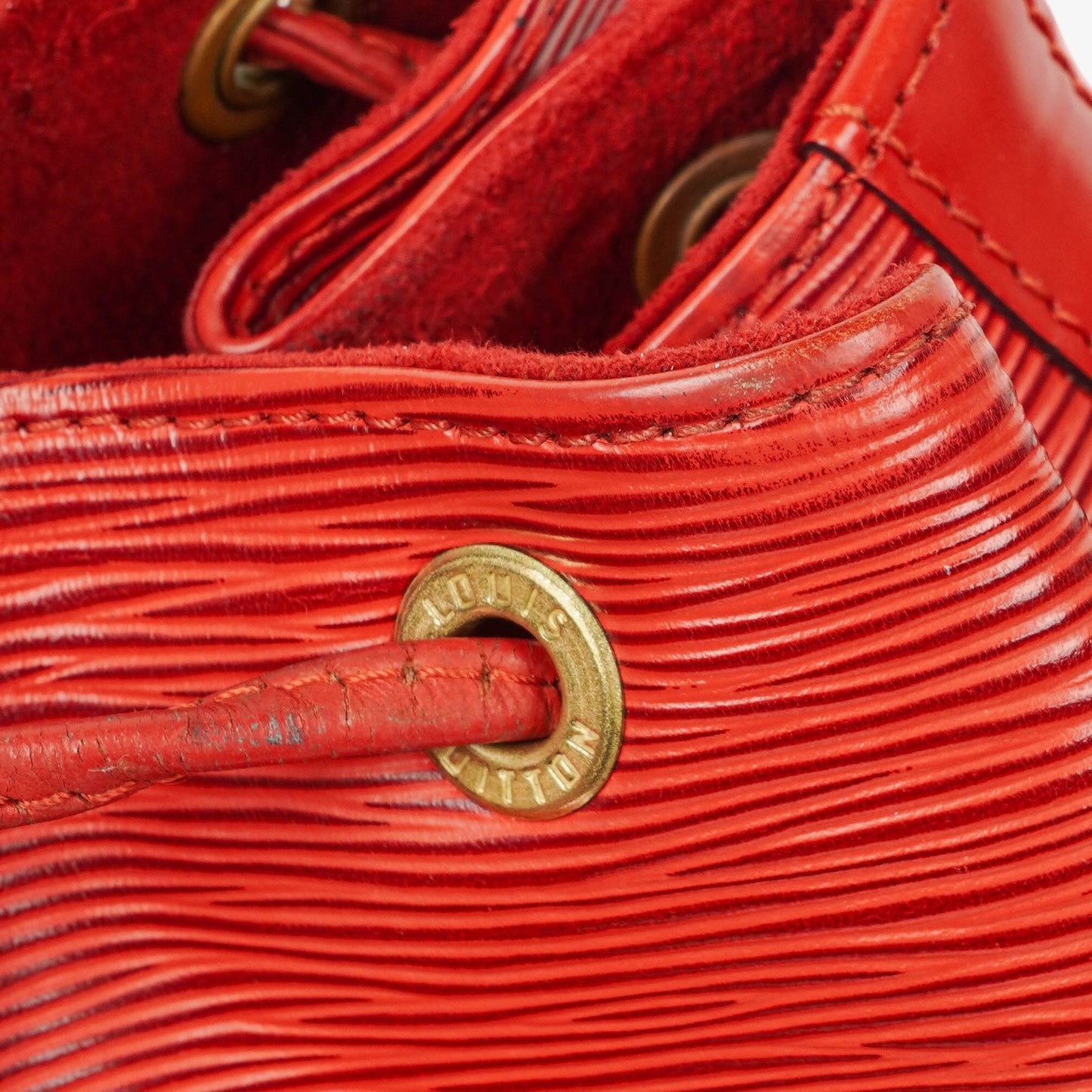 Louis Vuitton Noe Grande GM Red Epi Leather Shoulder Bag