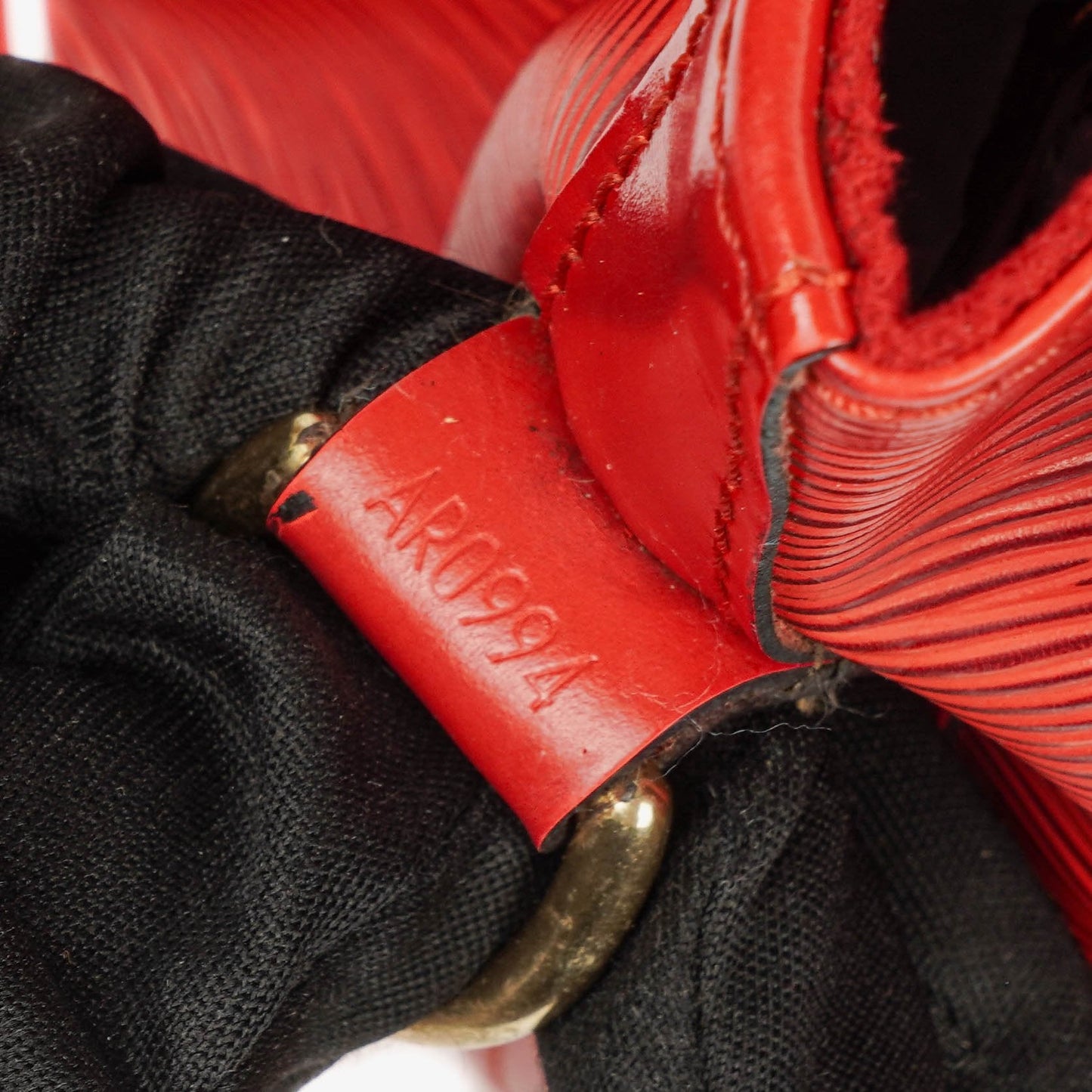 Louis Vuitton Noe Grande GM Red Epi Leather Shoulder Bag