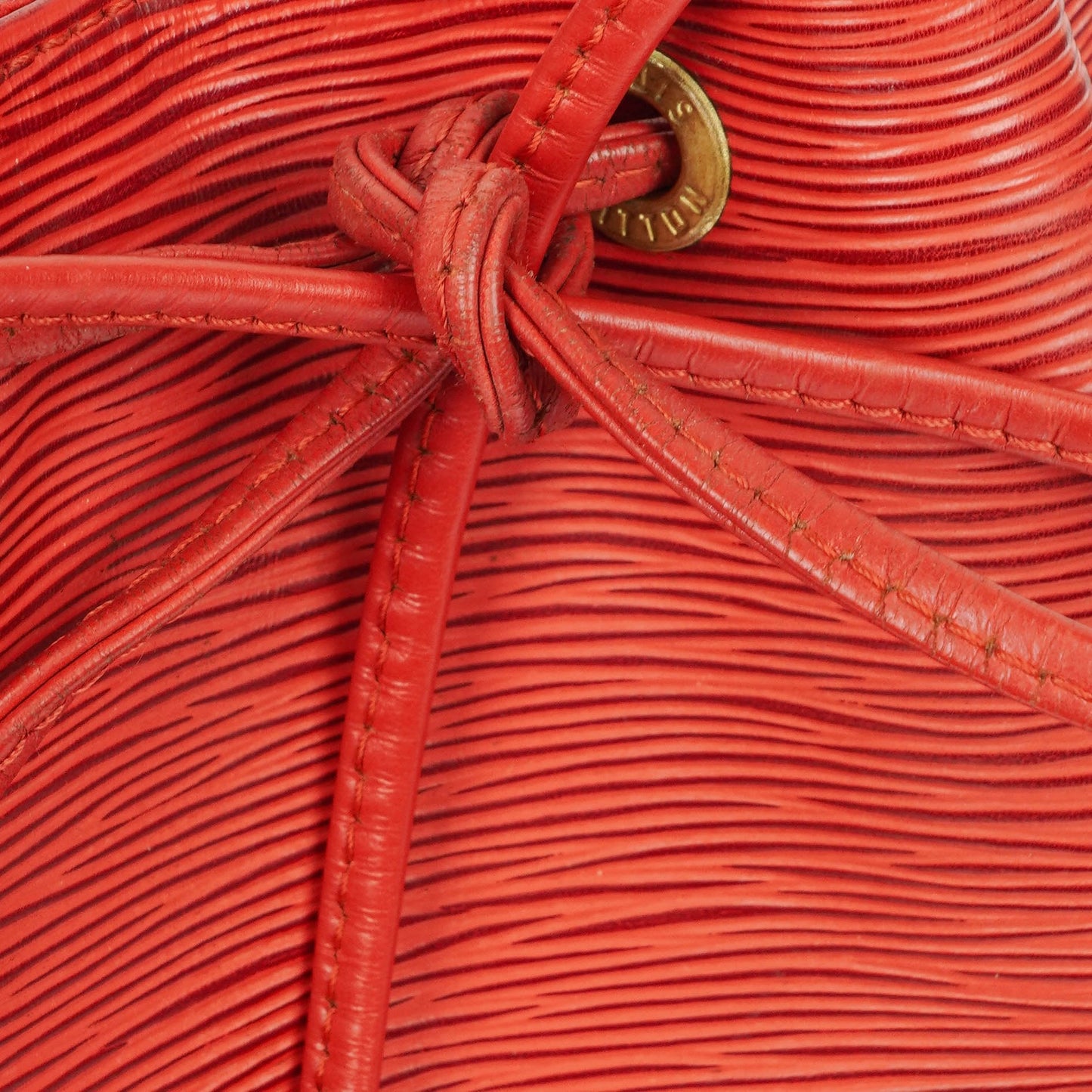 Louis Vuitton Noe Grande GM Red Epi Leather Shoulder Bag
