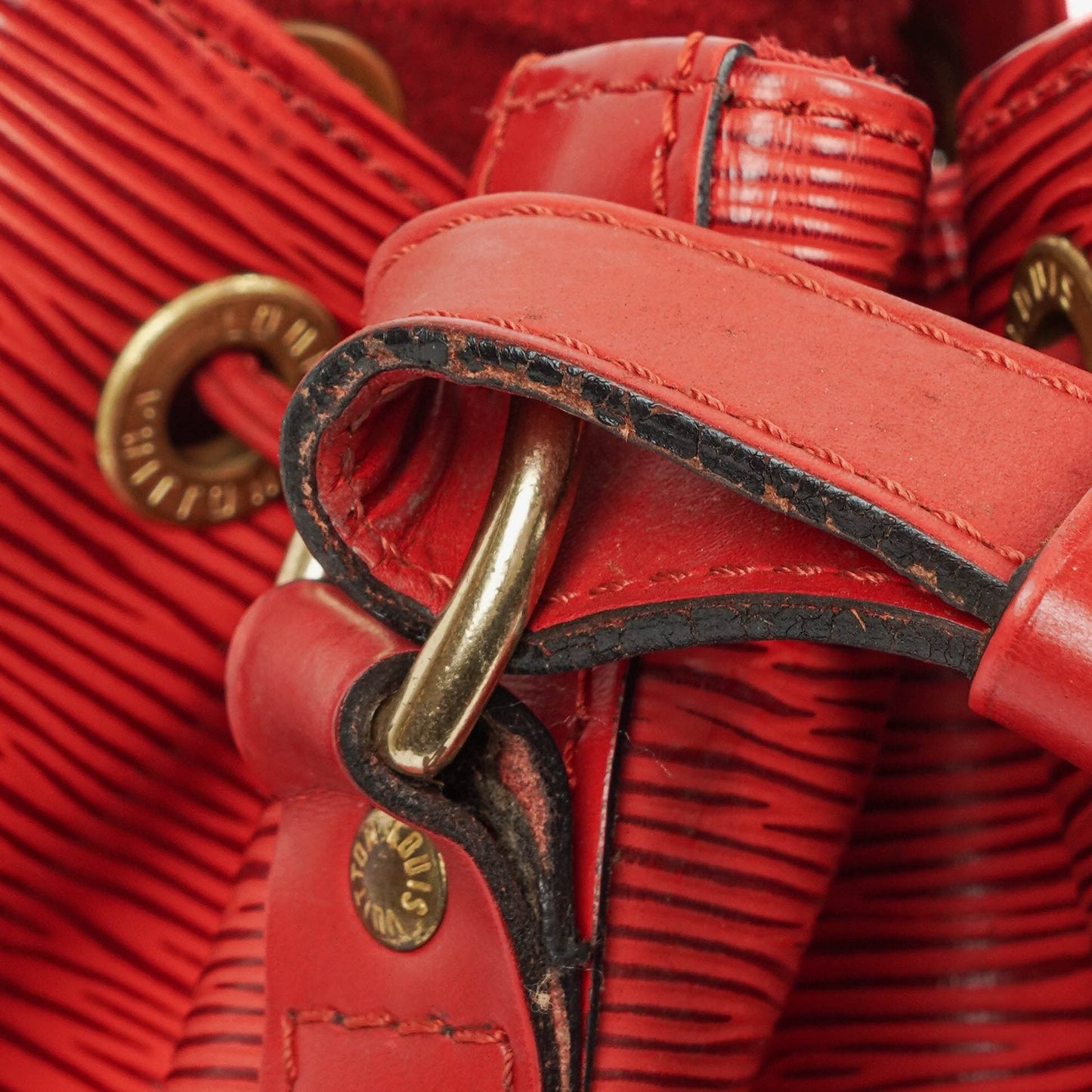 Louis Vuitton Noe Grande GM Red Epi Leather Shoulder Bag