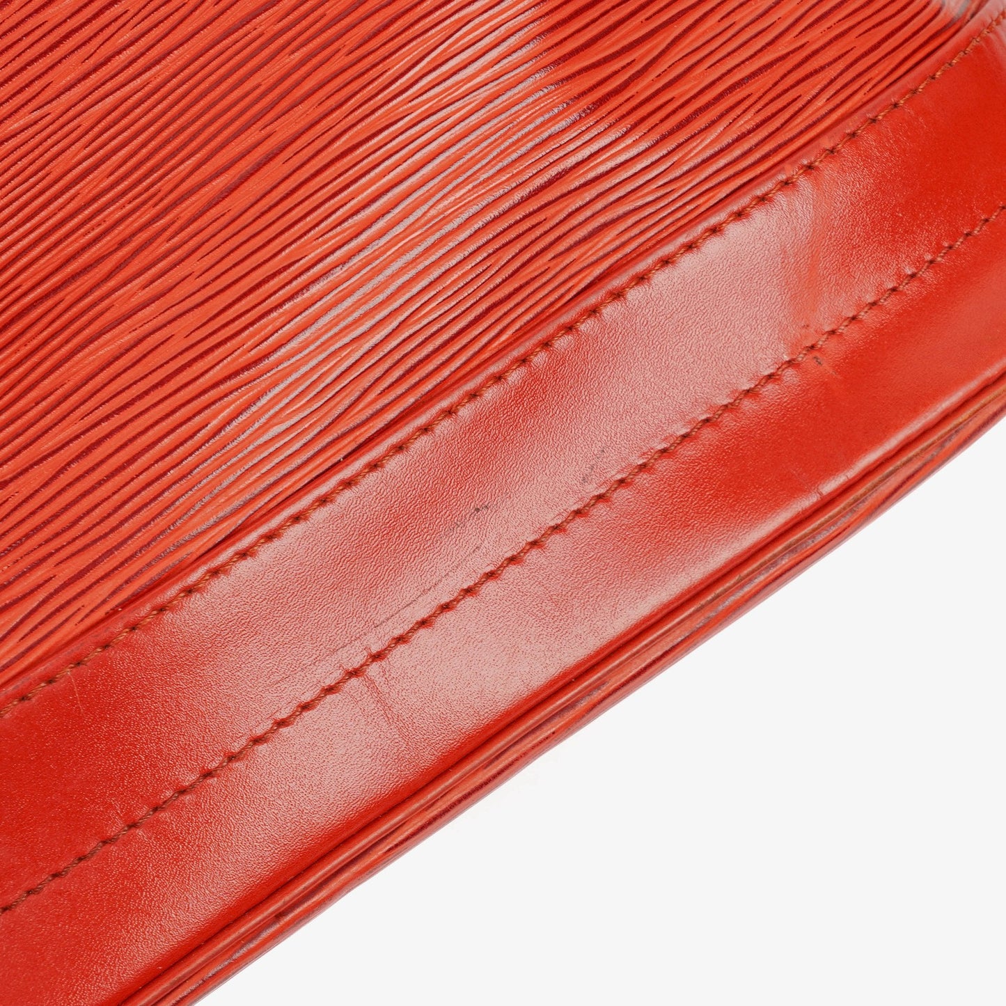 Louis Vuitton Noe Grande GM Red Epi Leather Shoulder Bag