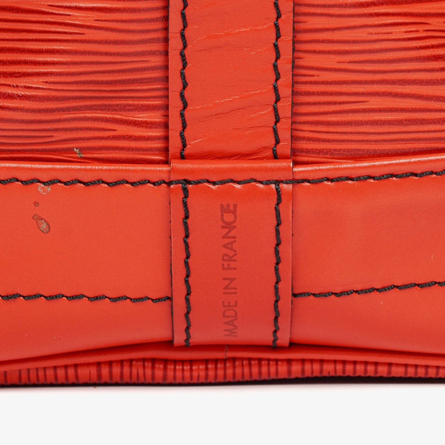 Louis Vuitton Noe Grande GM Red EPI Leather Shoulder Bag