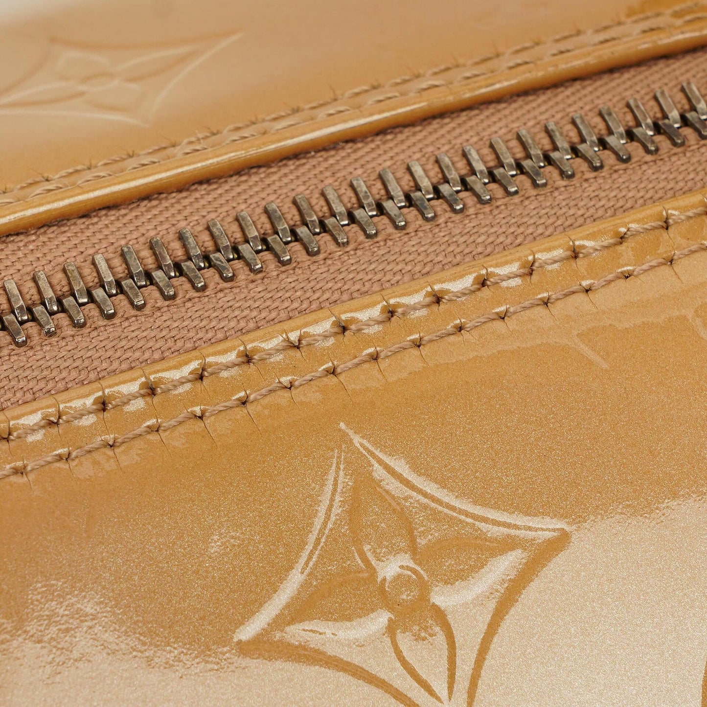 Louis Vuitton Papillon 30 Bedford Monogram Vernis Leather Bag
