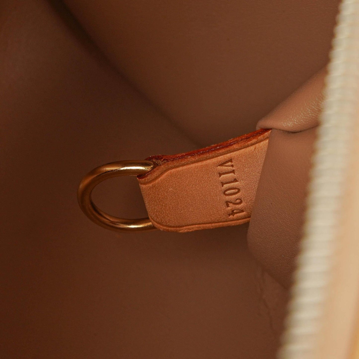 Louis Vuitton Papillon 30 Bedford Monogram Vernis Leather Bag