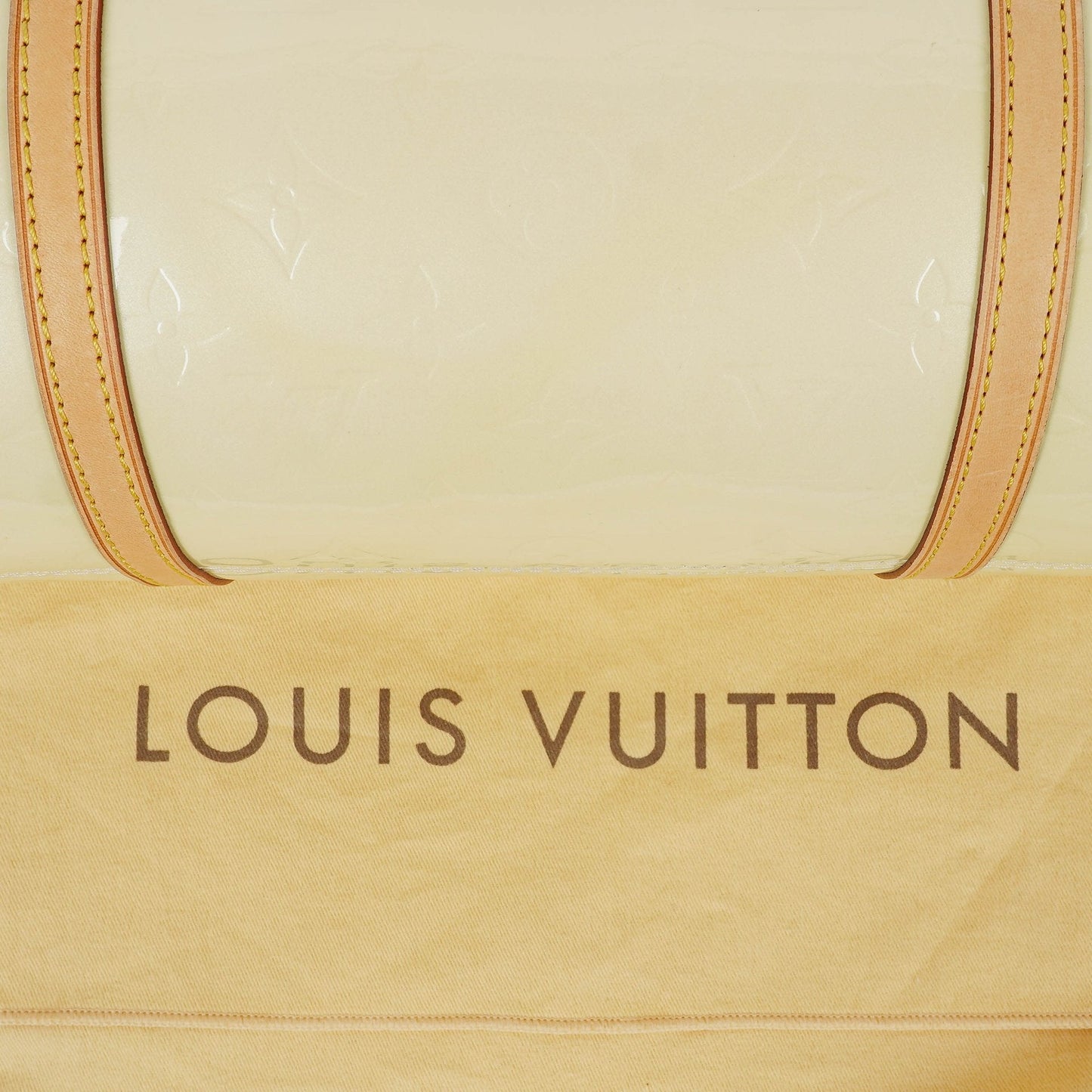 Louis Vuitton Papillon 30 Bedford Perle Monogram Vernis Leather Bag