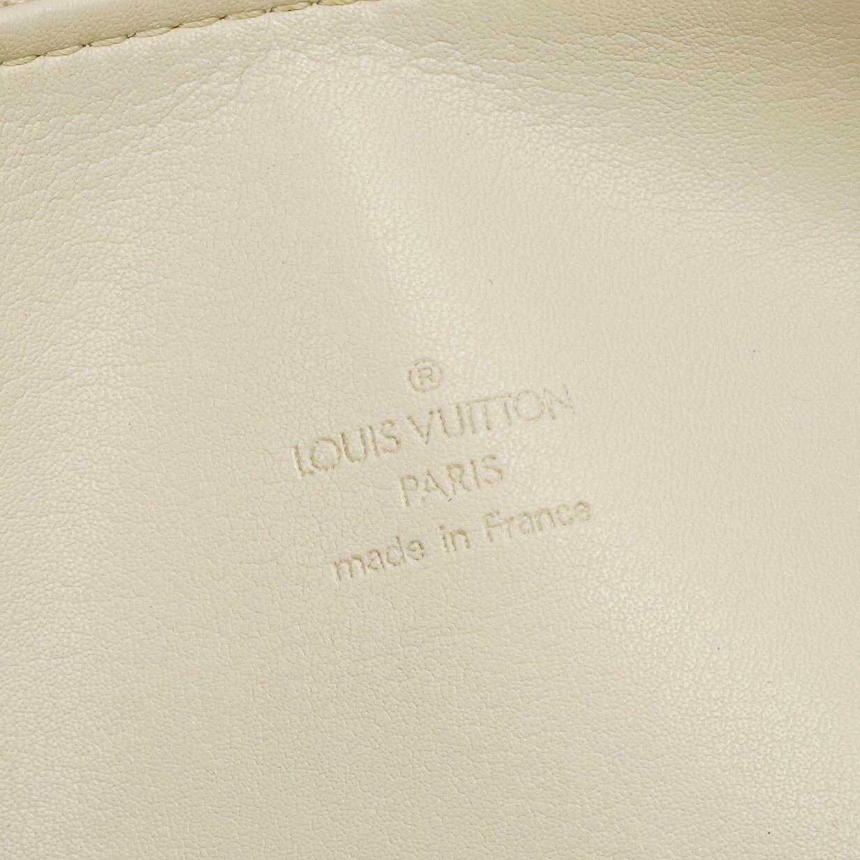 Louis Vuitton Papillon 30 Bedford Perle Monogram Vernis Leather Handbag
