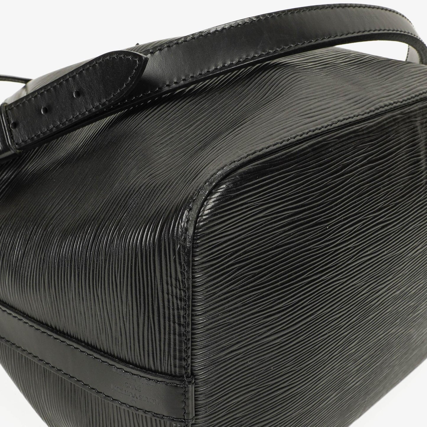 Louis Vuitton Petit Noe Black EPI Leather Shoulder Bag