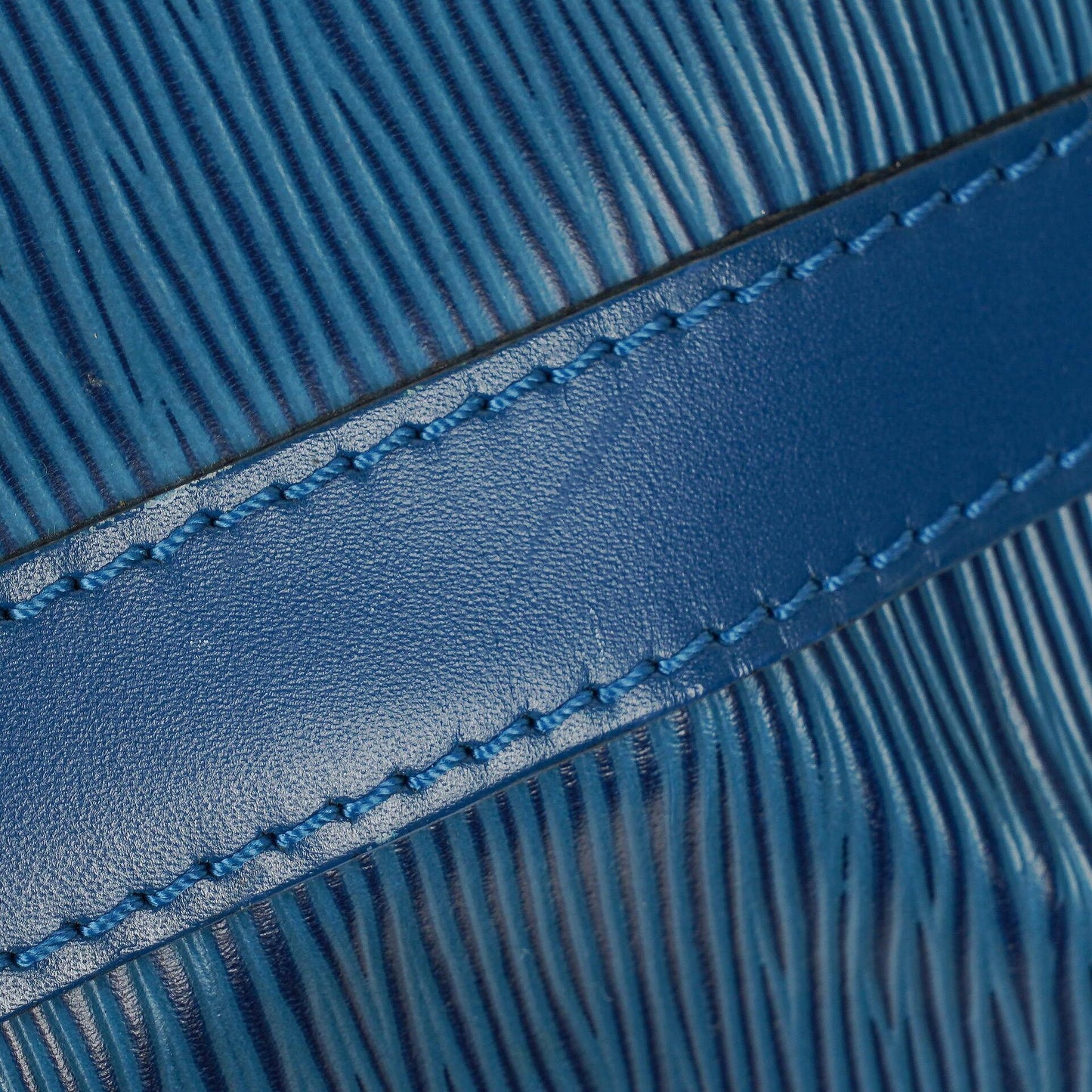 Louis Vuitton Petit Noe Blue EPI Leather Shoulder Bag