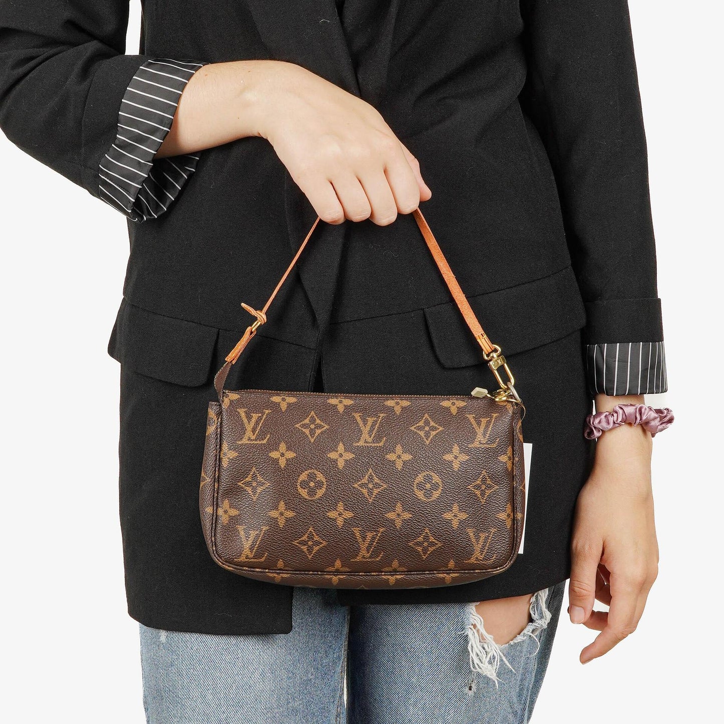 Louis Vuitton Pochette Accessoires Monogram Canvas Clutch Bag