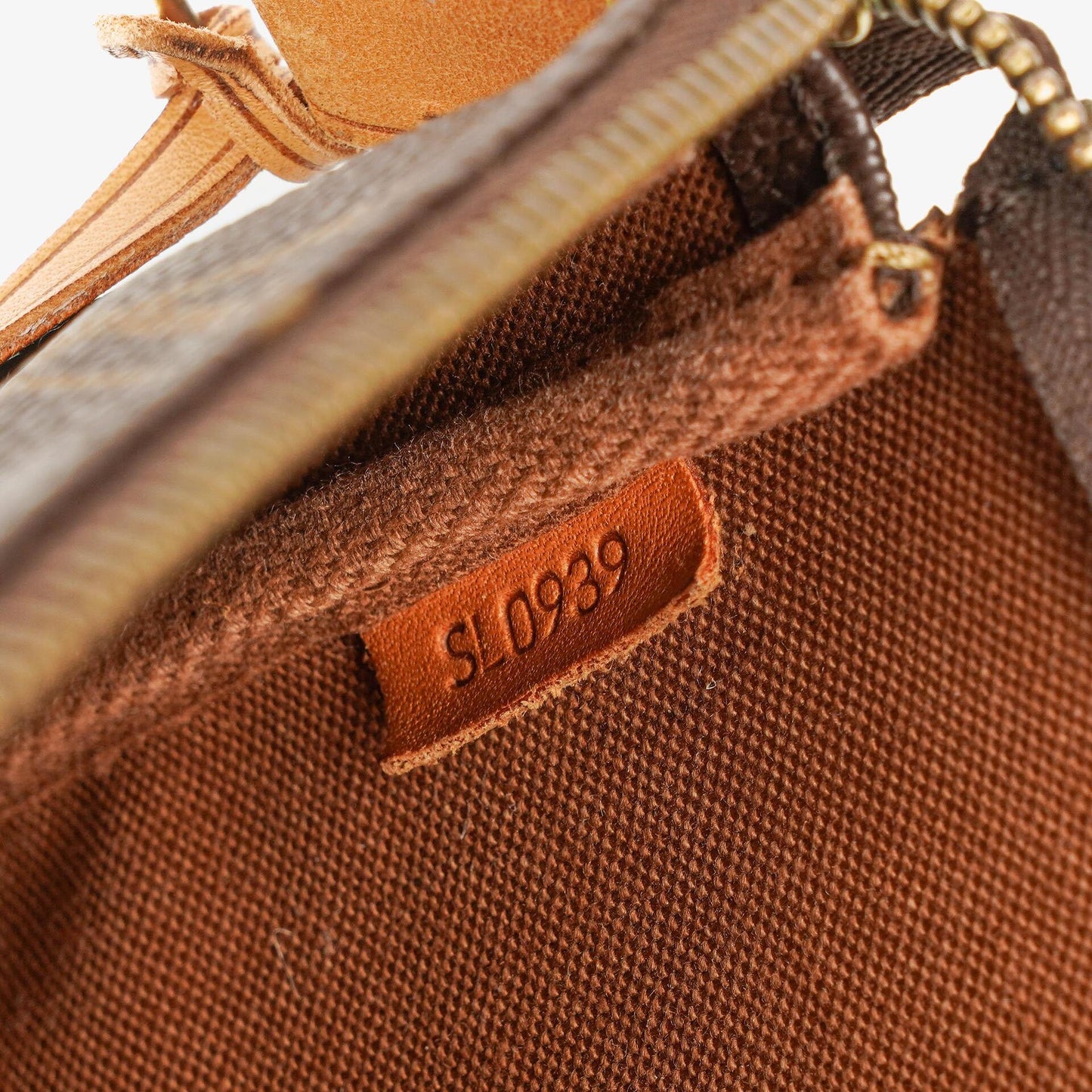Louis Vuitton Pochette Accessoires Monogram Canvas Clutch Bag