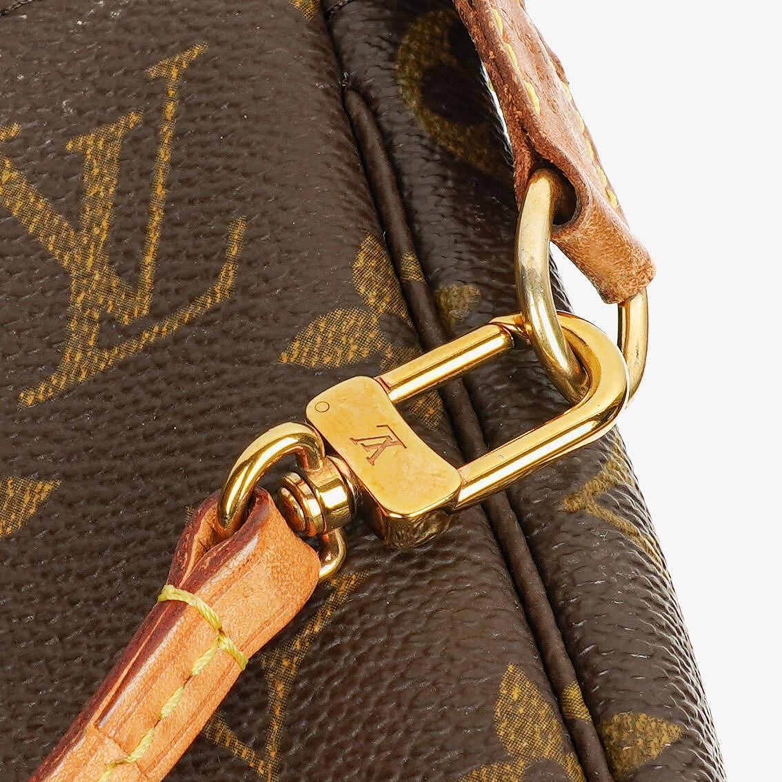 Louis Vuitton Pochette Accessoires Monogram Canvas Clutch Bag