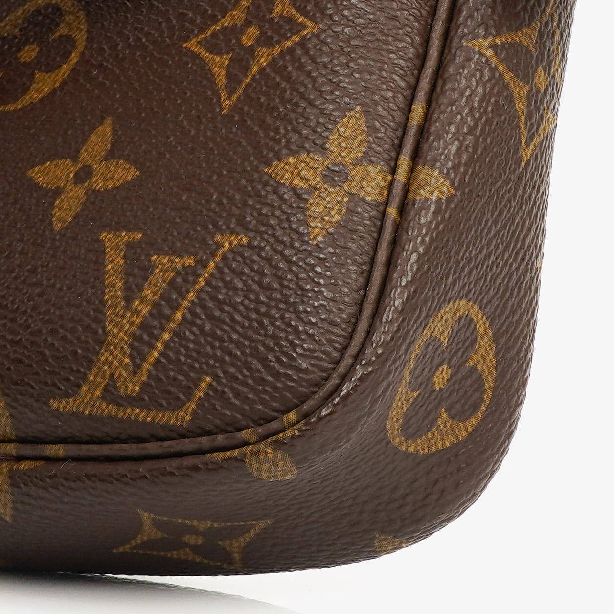 Louis Vuitton Pochette Accessoires Monogram Canvas Clutch Bag