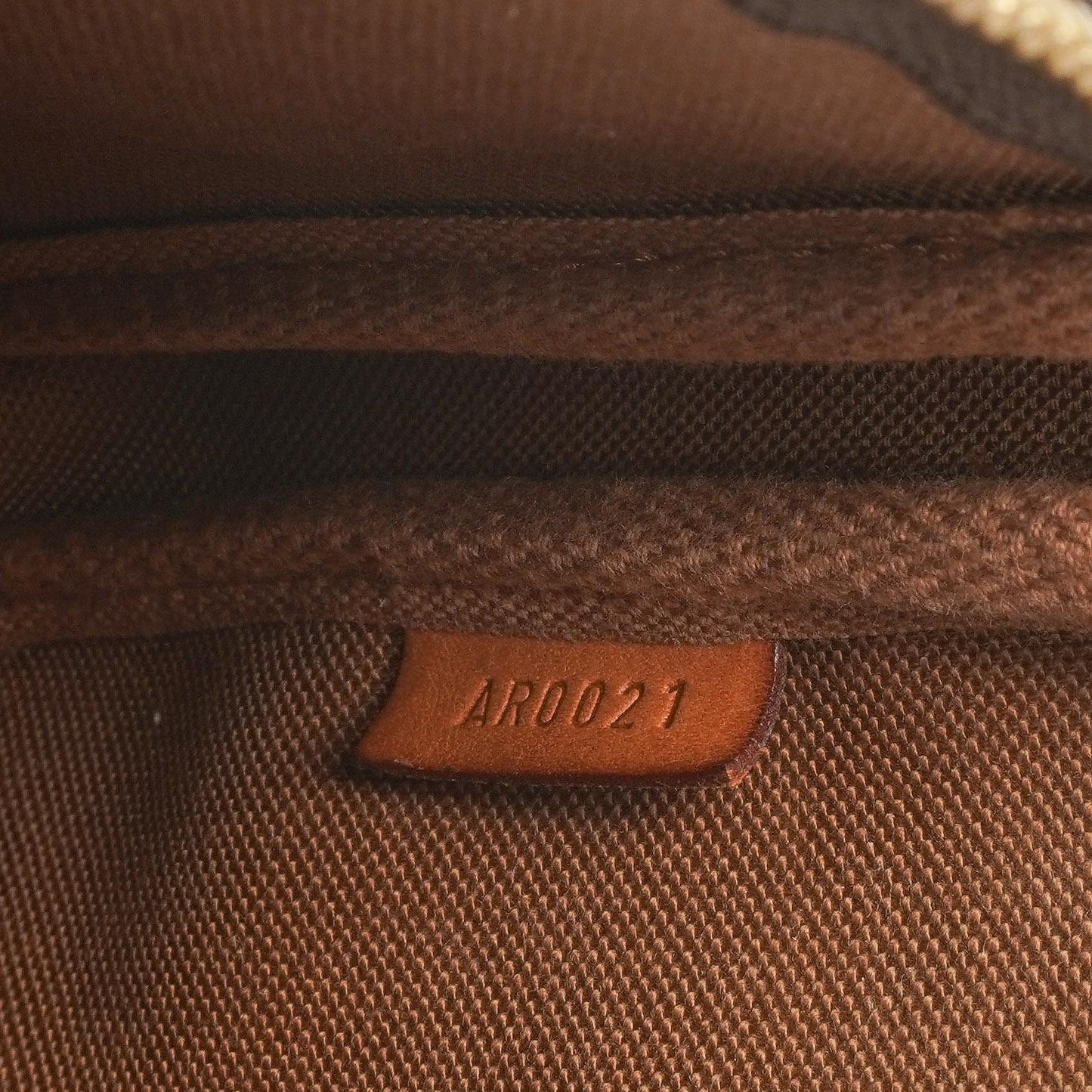 Louis Vuitton Pochette Accessoires Monogram Canvas Clutch Handbag
