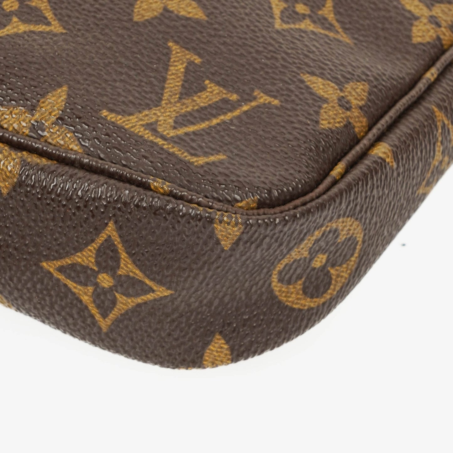 Louis Vuitton Pochette Accessoires Monogram Canvas Clutch Handbag