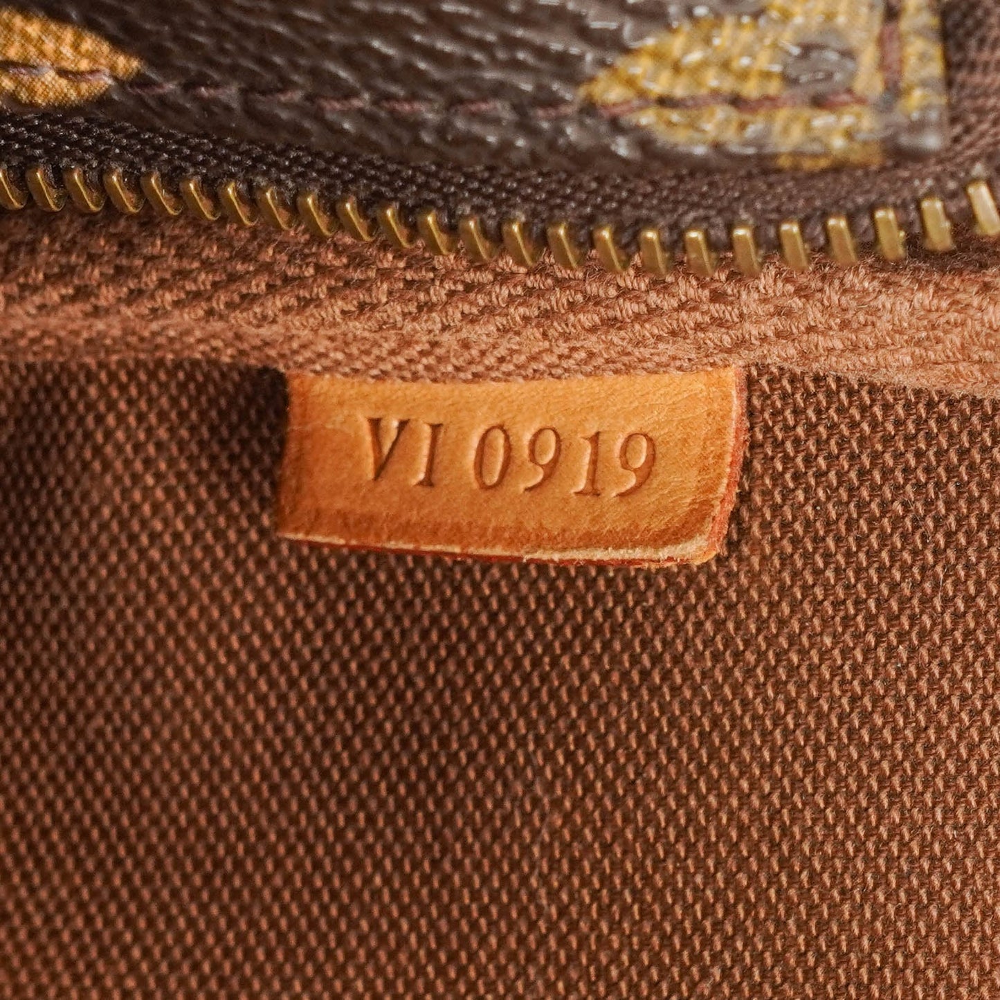 Louis Vuitton Pochette Accessoires Monogram Canvas Clutch Handbag