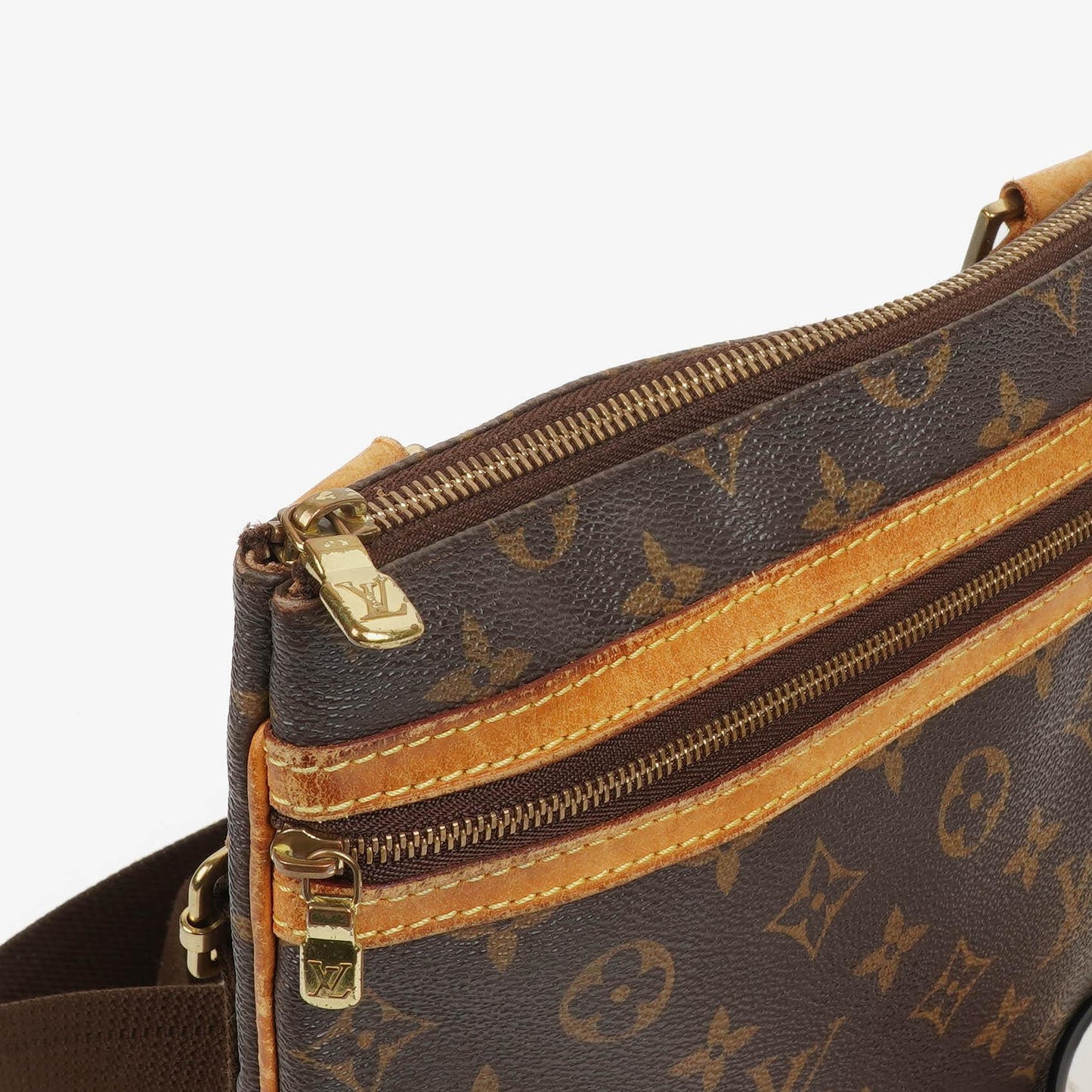 Louis Vuitton Pochette Bosphore Monogram Canvas Shoulder Bag