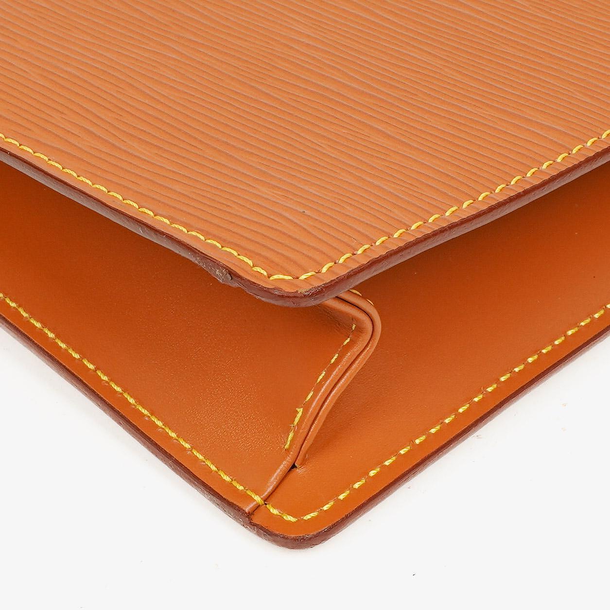 Louis Vuitton Pochette Sellier Dragonne Cognac Epi Clutch