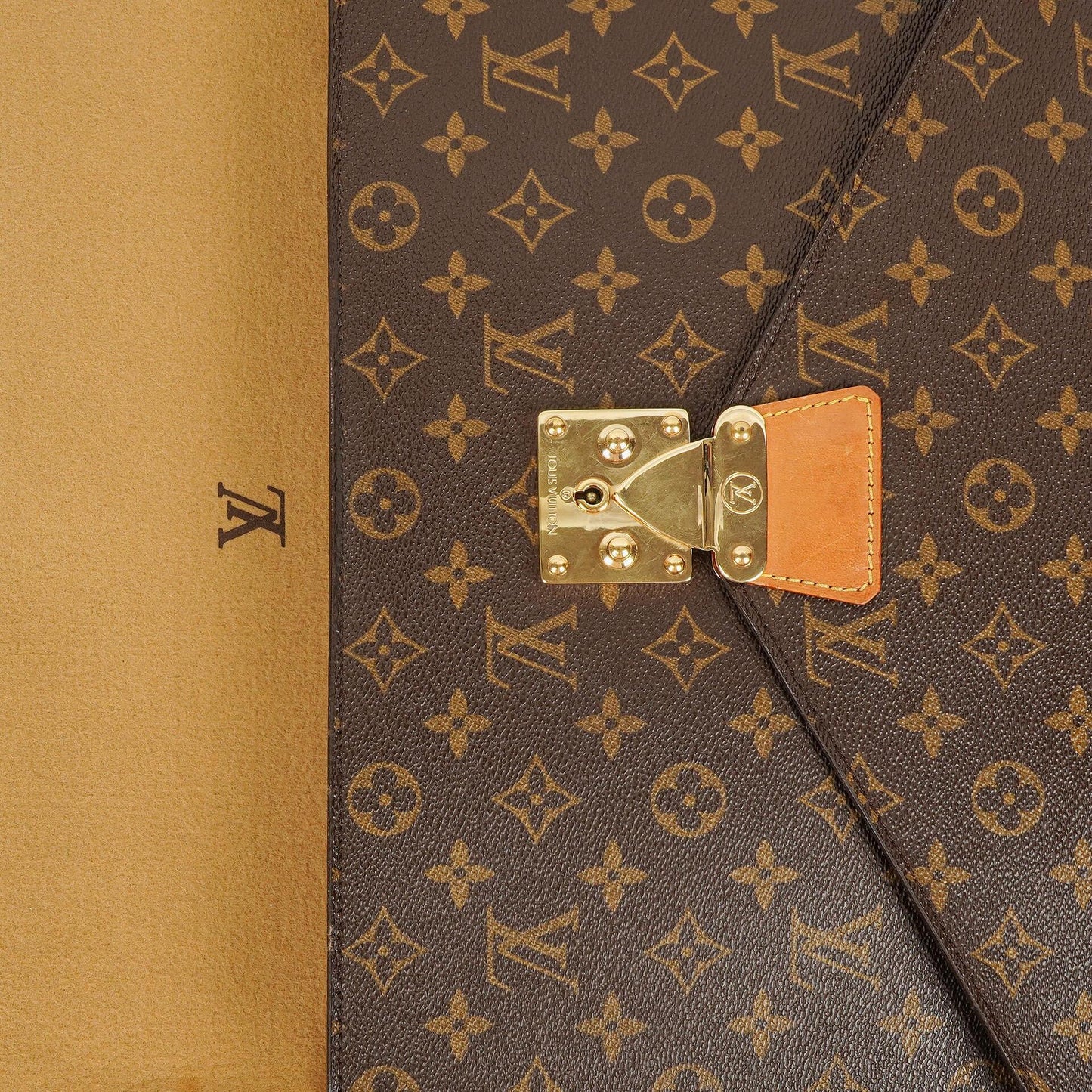 Louis Vuitton Porte-Documents Senateur Monogram Canvas Clutch Bag