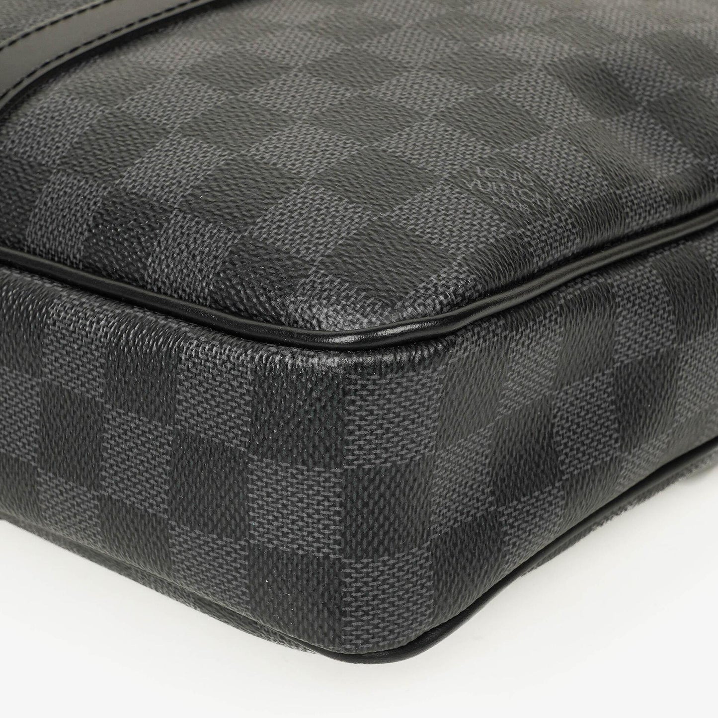 Louis Vuitton Porte-Documents Voyage Damier Graphite Canvas Bag