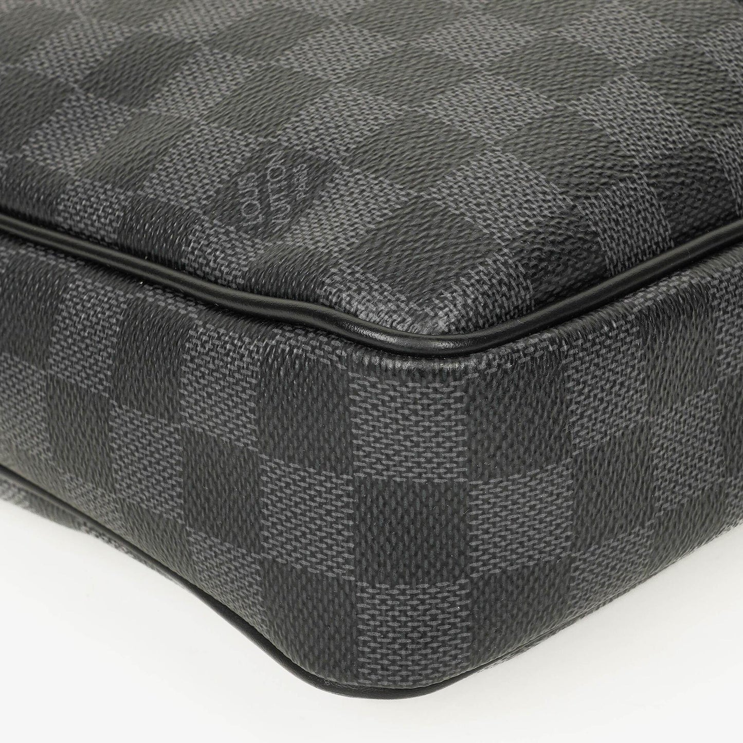 Louis Vuitton Porte-Documents Voyage Damier Graphite Canvas Bag