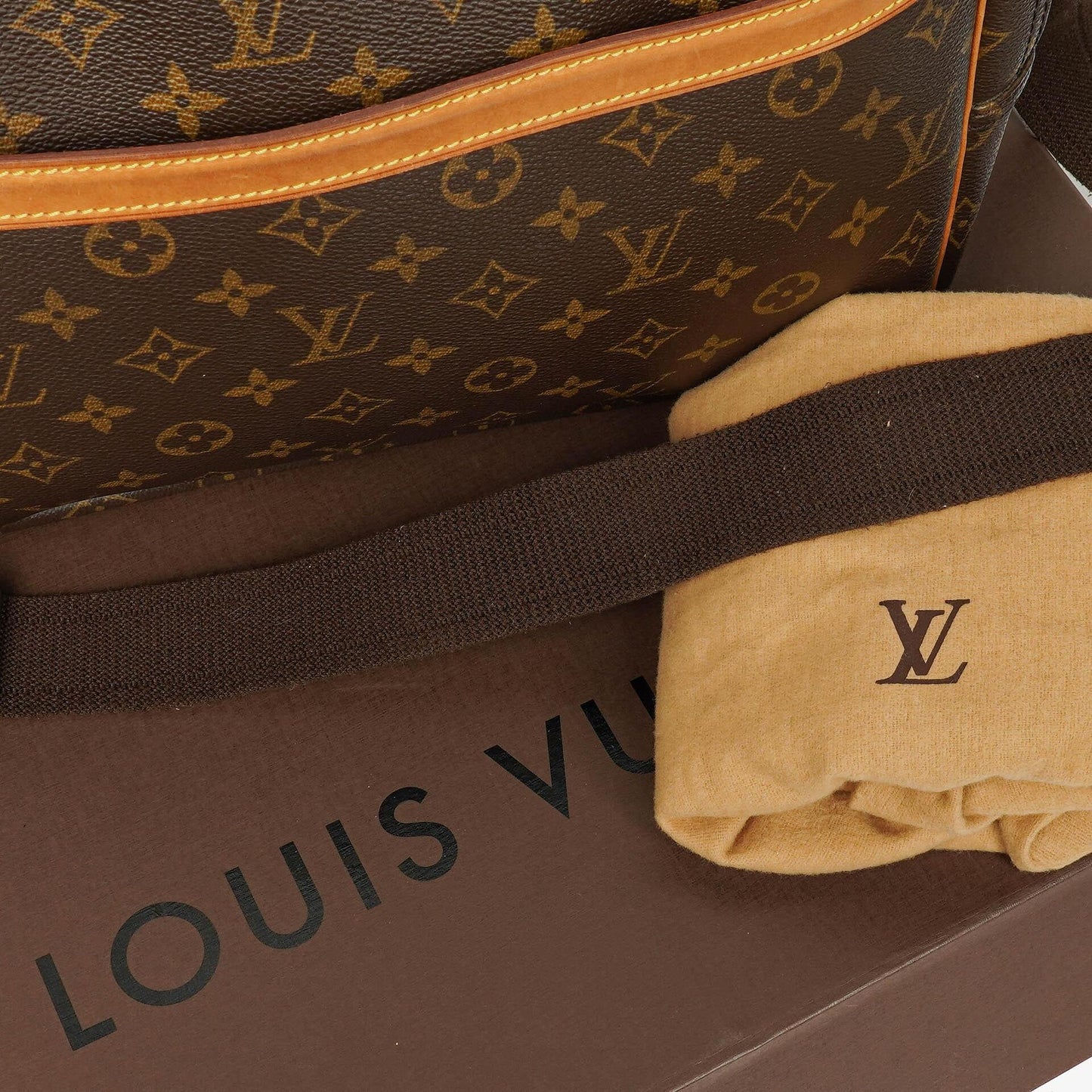 Louis Vuitton Reporter GM Monogram Coated Canvas Bag