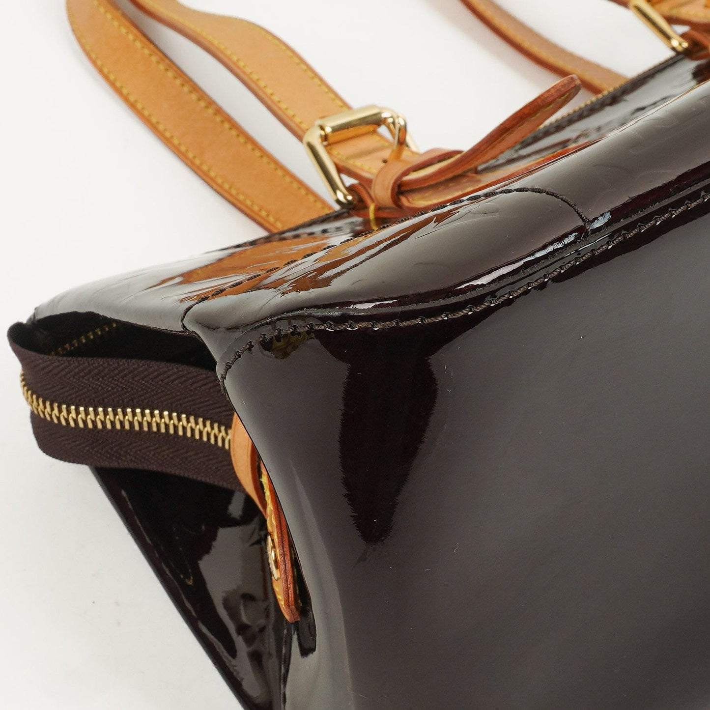 Louis Vuitton Rosewood Avenue Amarante Monogram Vernis Shoulder Bag