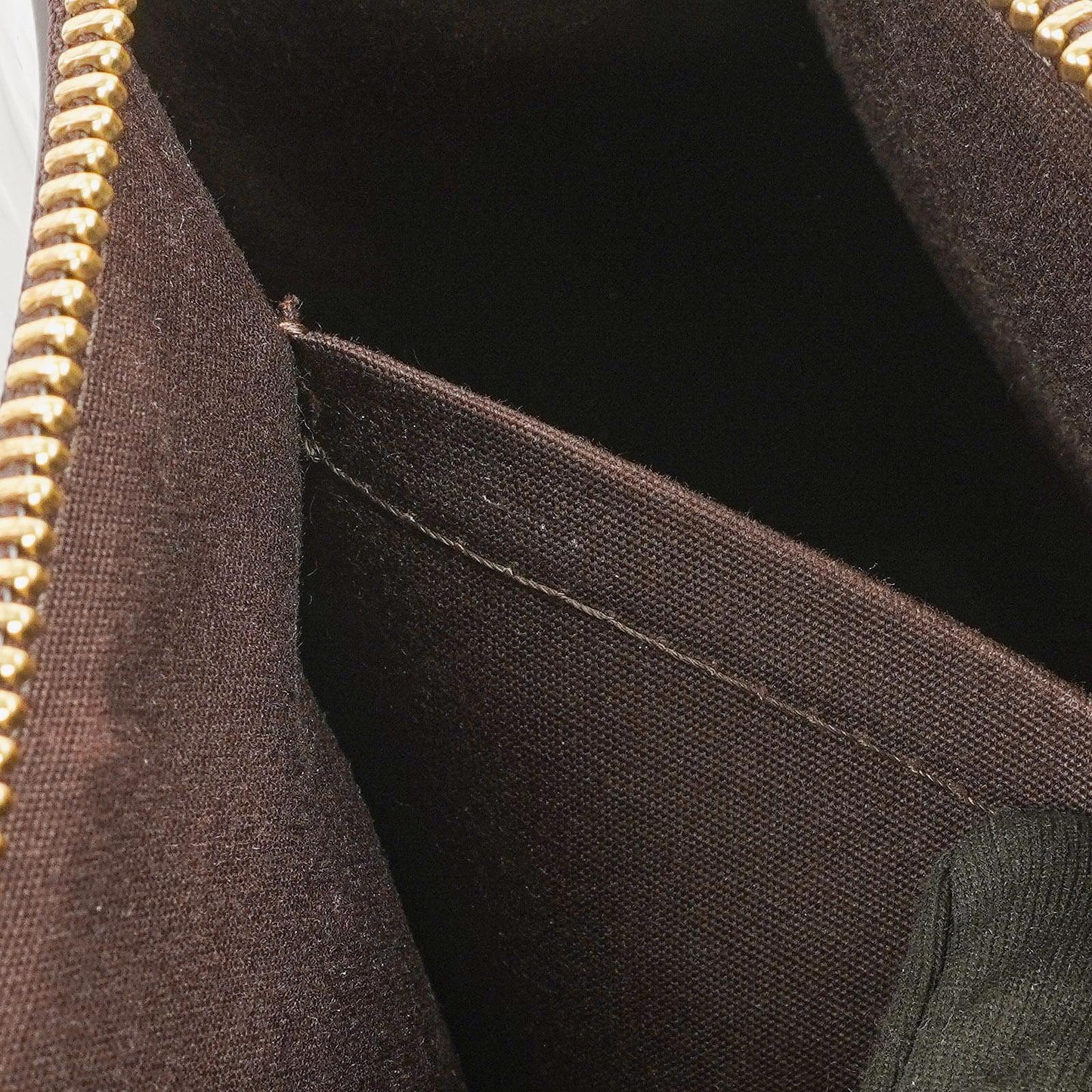 Louis Vuitton Rosewood Avenue Amarante Monogram Vernis Shoulder Bag