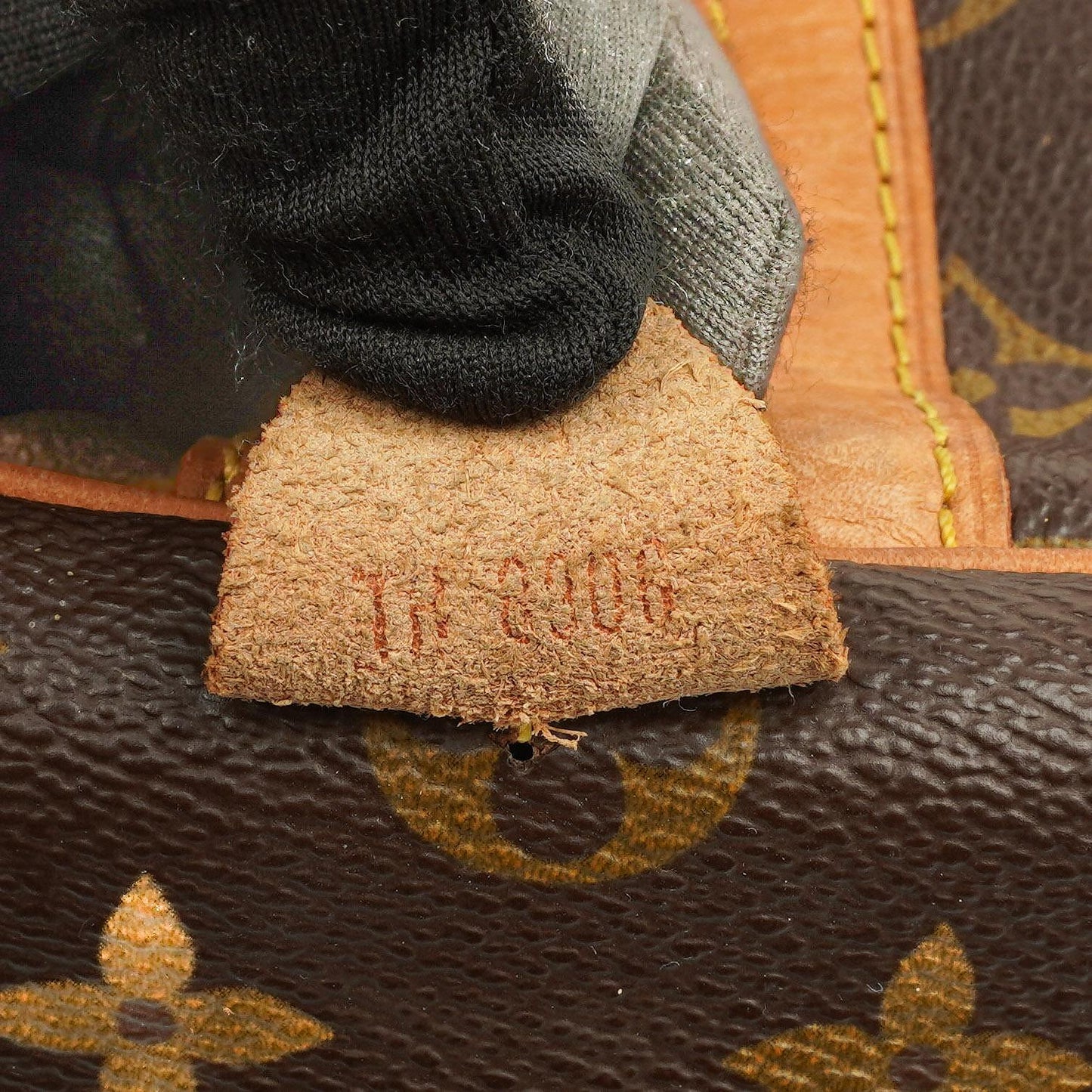 Louis Vuitton Sac Souple 45 Monogram Canvas Travel Bag