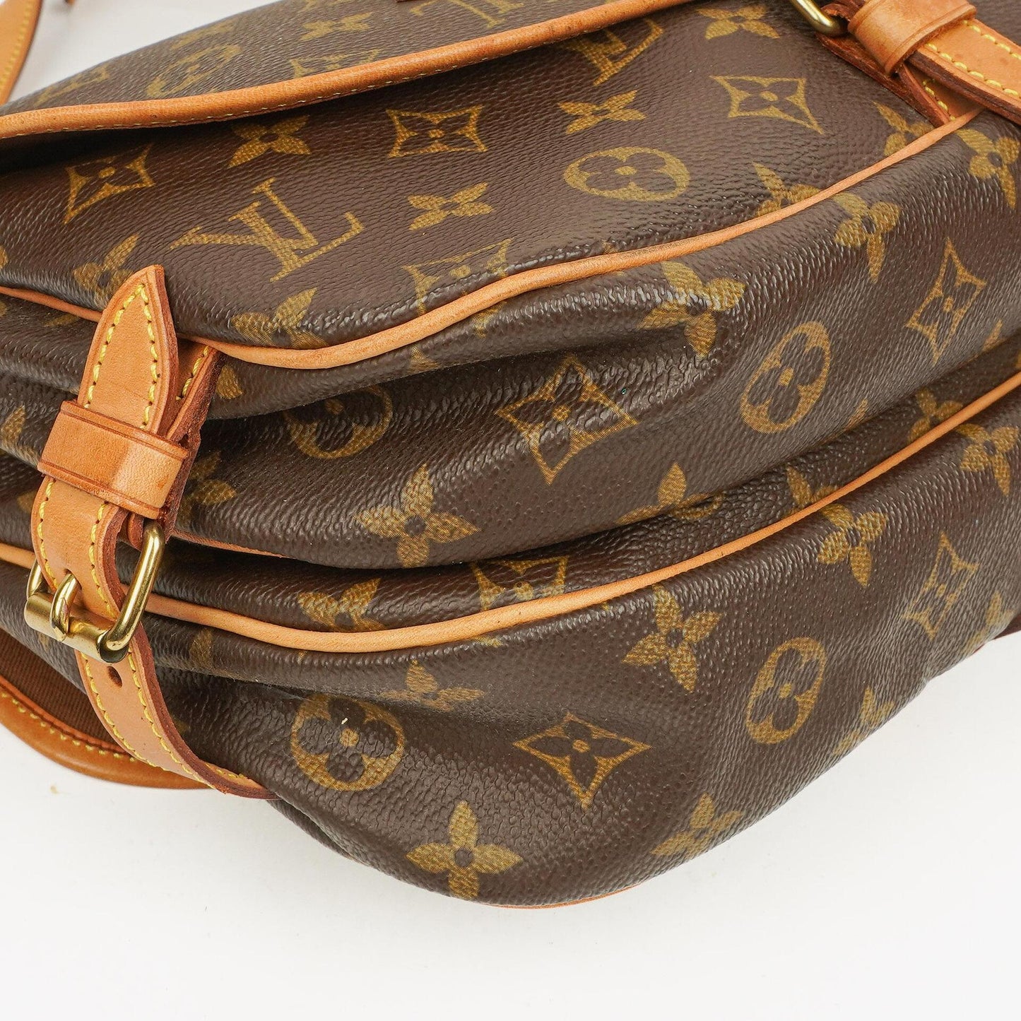 Louis Vuitton Saumur Monogram Canvas 30 Bag