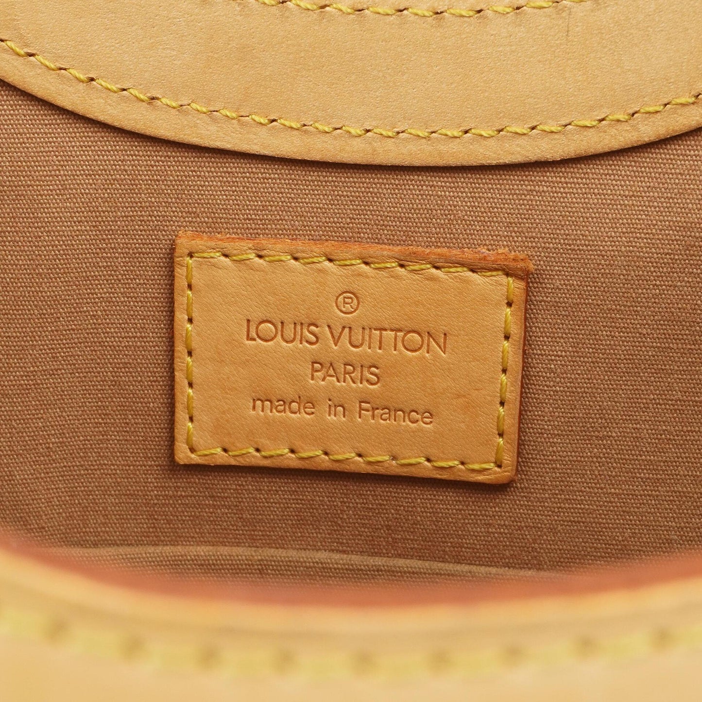 Louis Vuitton Stillwood Vertical Beige Monogram Vernis Handbag
