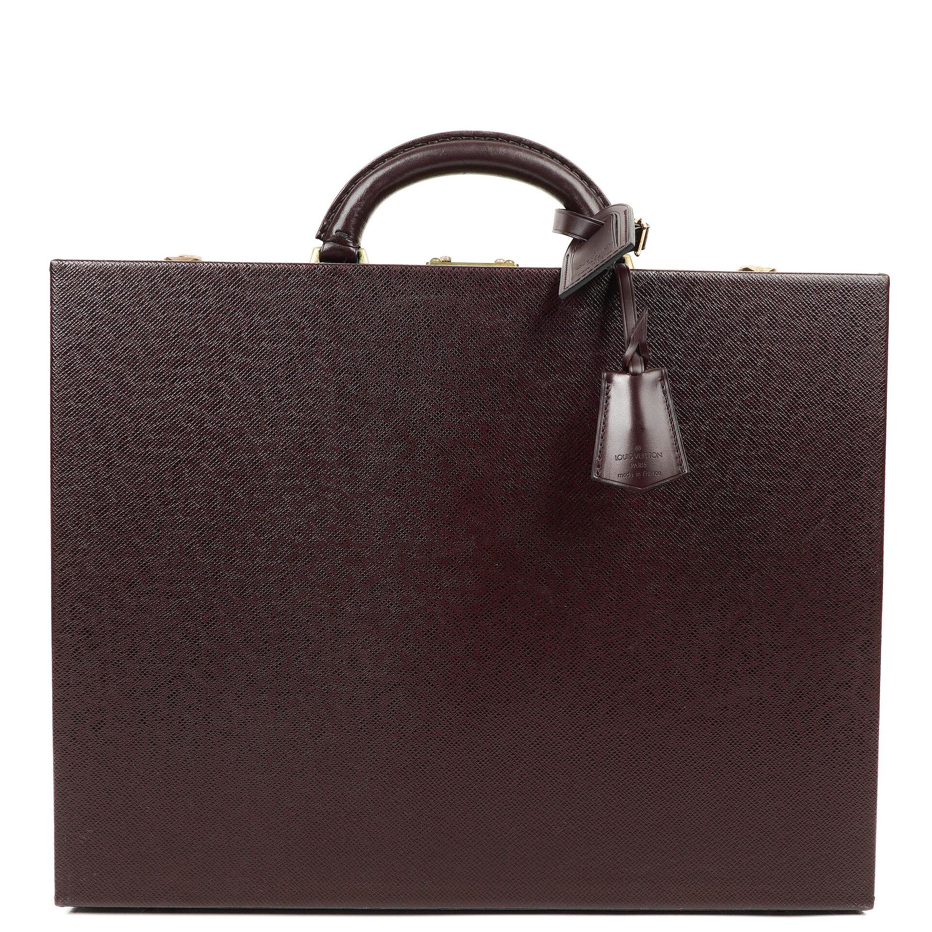 Louis Vuitton Taiga President Classeur Briefcase Acajou, 1997