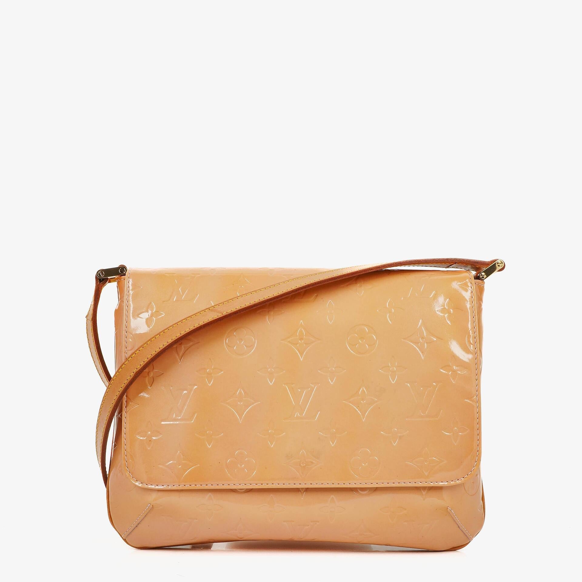 Louis Vuitton Thompson Street Shoulder Bag Monogram Vernis Leather