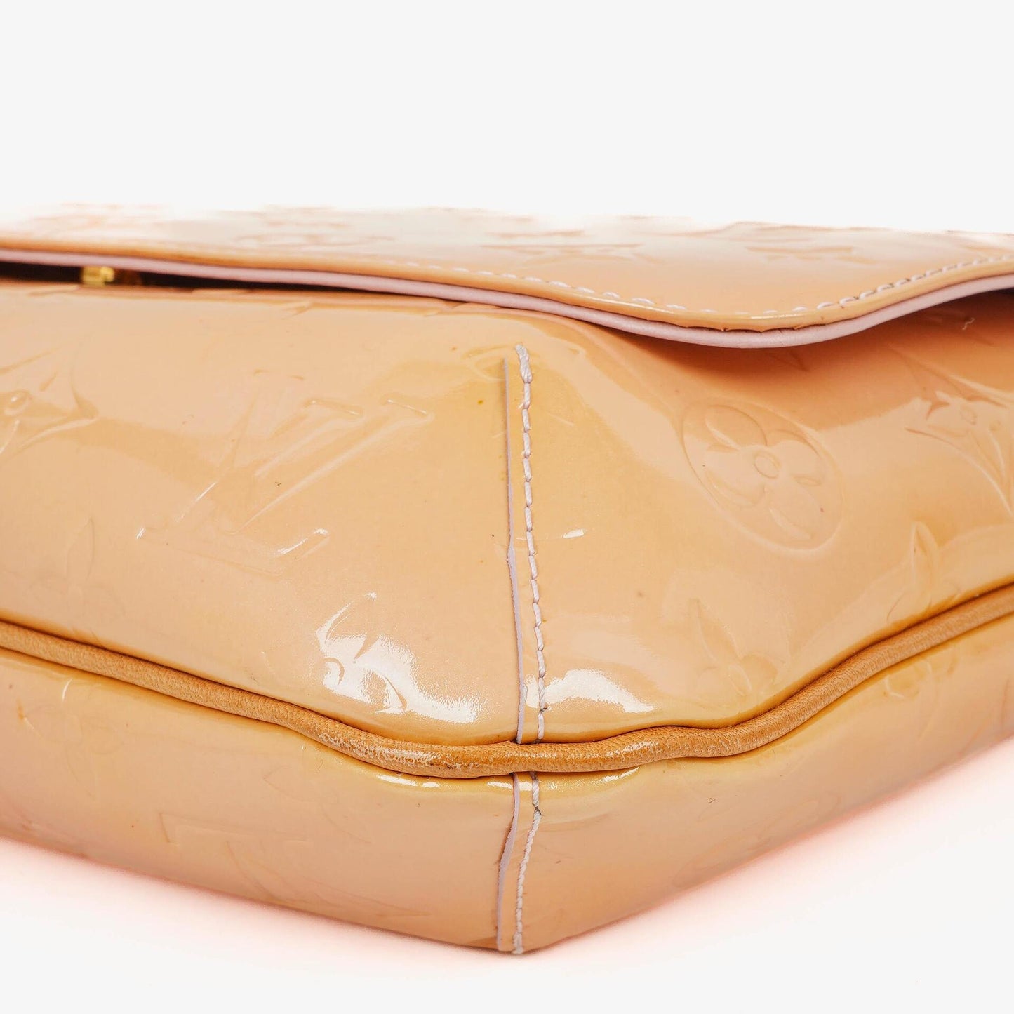Louis Vuitton Thompson Street Shoulder Bag Monogram Vernis Leather
