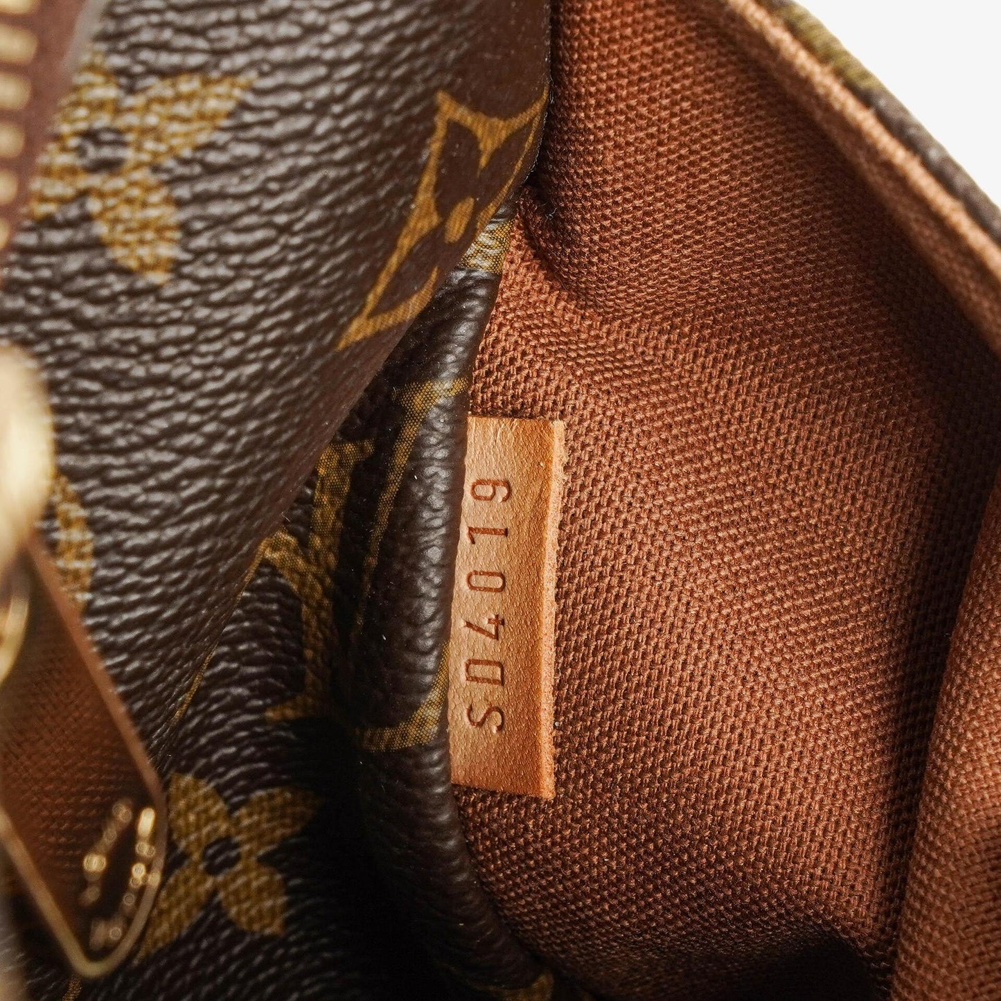 Louis Vuitton Totally MM Monogram Canvas Bag