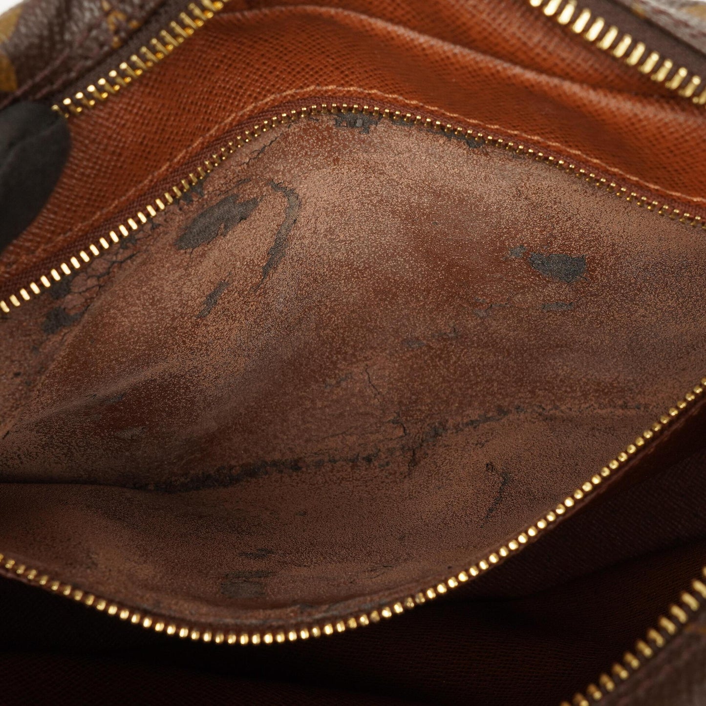 Louis Vuitton Trocadero 23 Monogram Canvas Bag