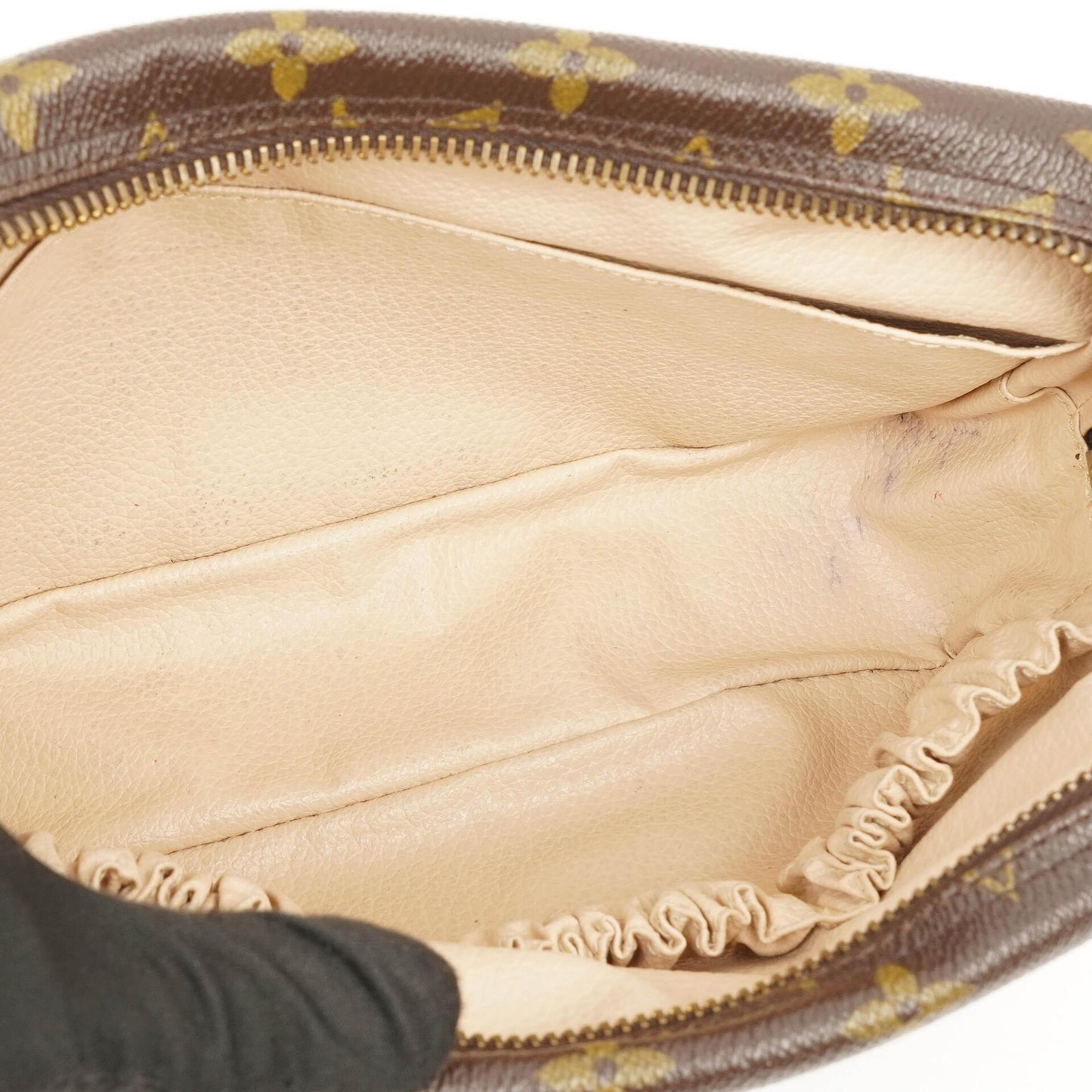 Louis Vuitton Trousse Toilette 23 Monogram Canvas Cosmetic Bag