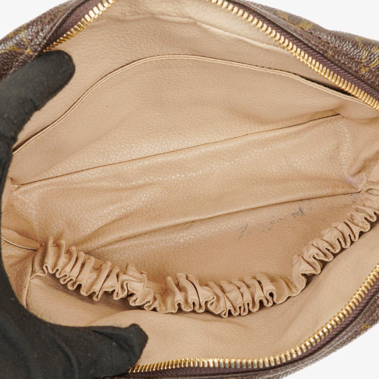 Louis Vuitton Trousse Toilette 23 Monogram Canvas Cosmetic Bag