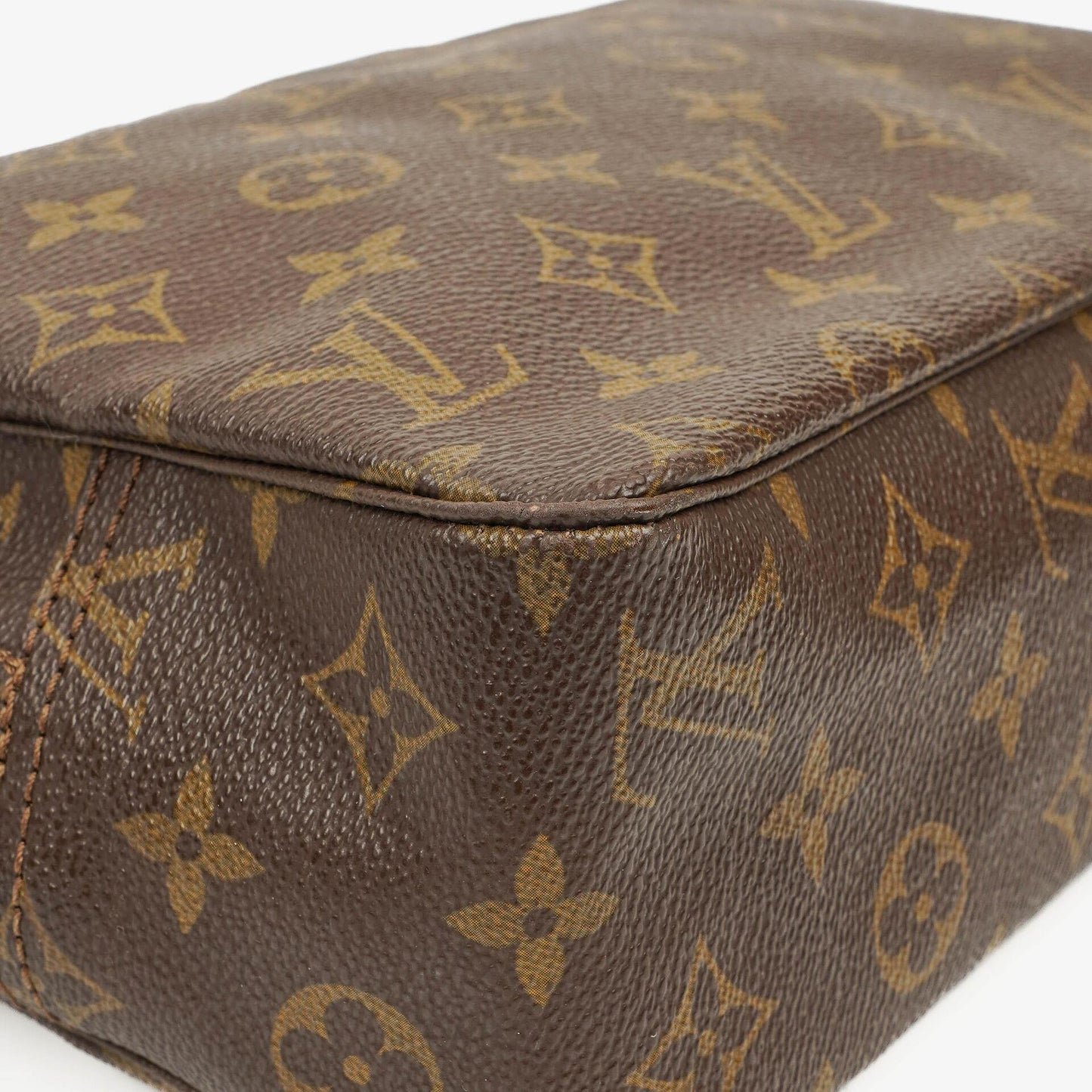 Louis Vuitton Trousse Toilette 28 Monogram Canvas Cosmetic Bag