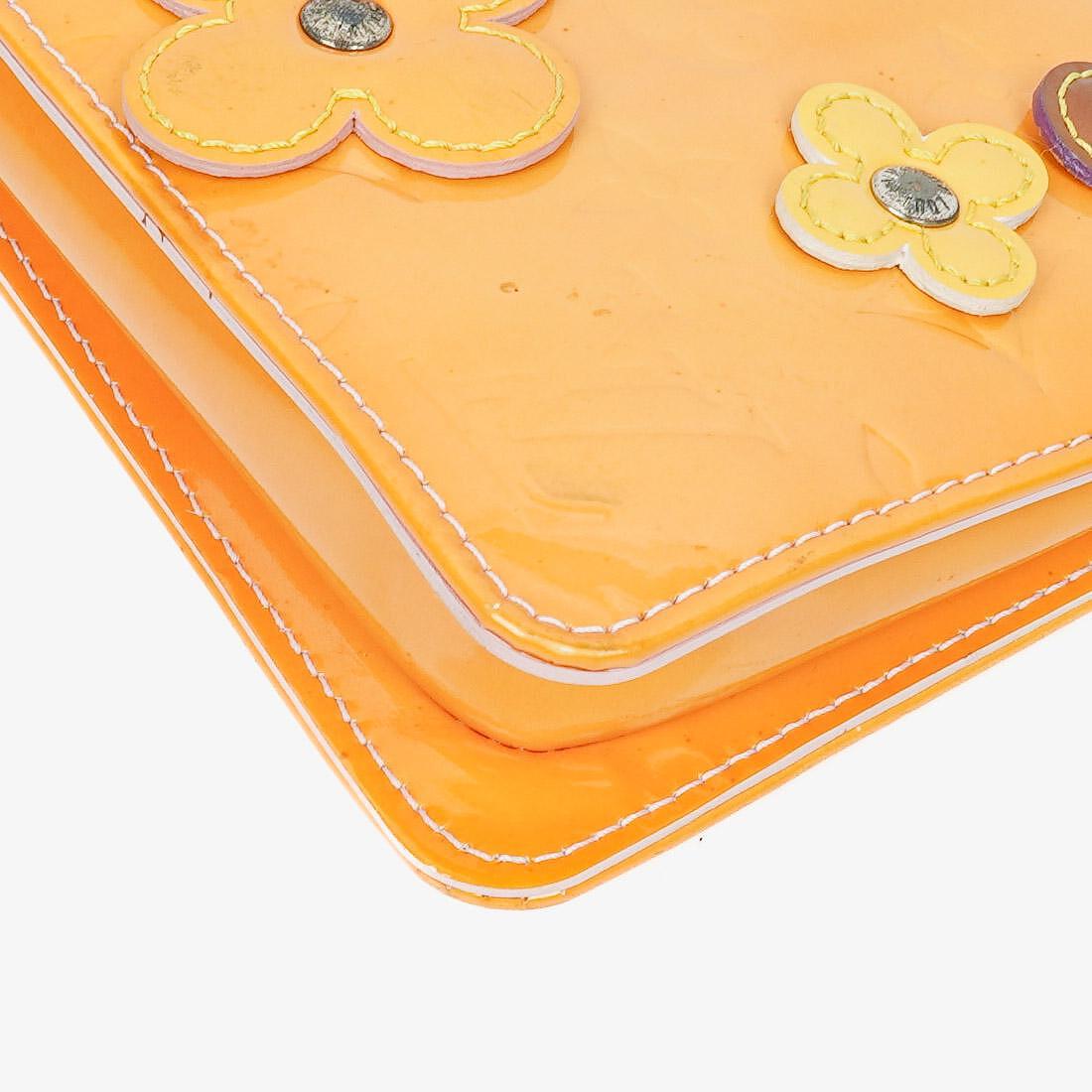 Louis Vuitton Vernis Lexington Fleurs Pochette
